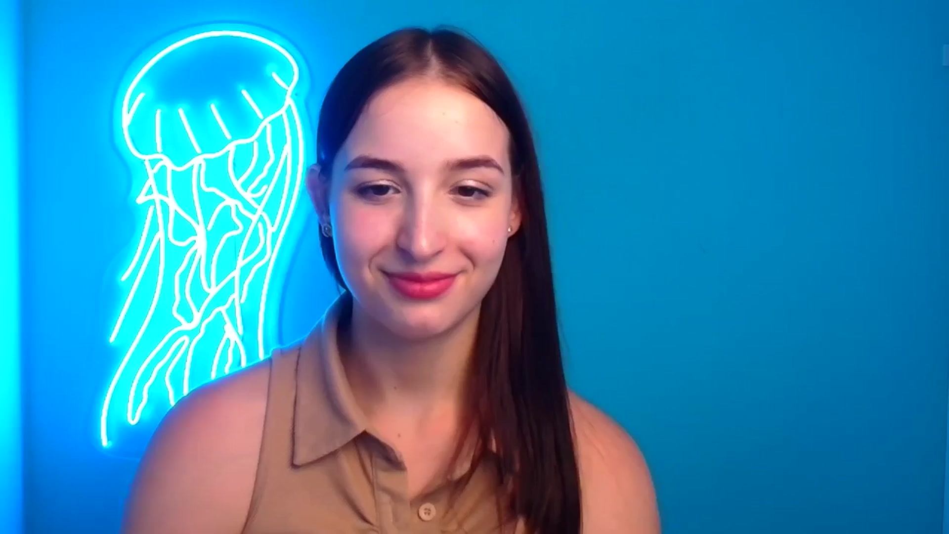 Gallery image thumbnail from Lilli_Fun's myfreecams stream on, 07/15/2024, 20:10 image 16 of 20