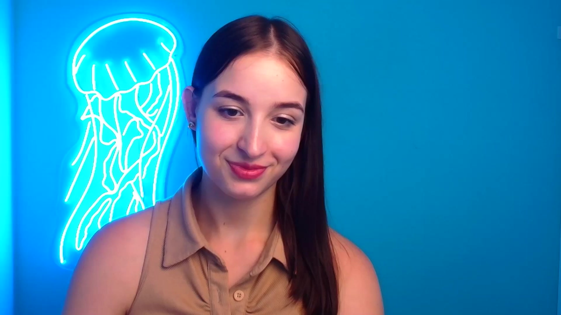 Gallery image thumbnail from Lilli_Fun's myfreecams stream on, 07/15/2024, 20:10 image 15 of 20