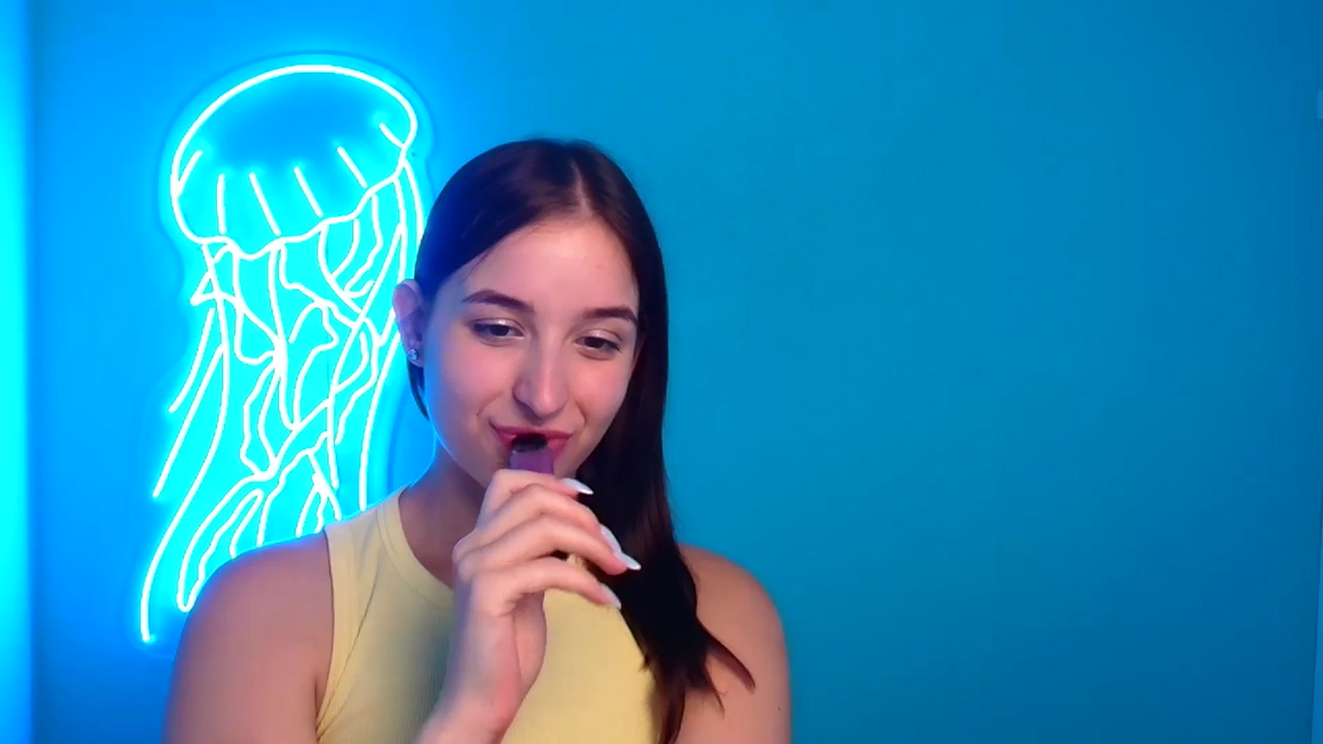 Gallery image thumbnail from Lilli_Fun's myfreecams stream on, 07/18/2024, 07:25 image 6 of 20