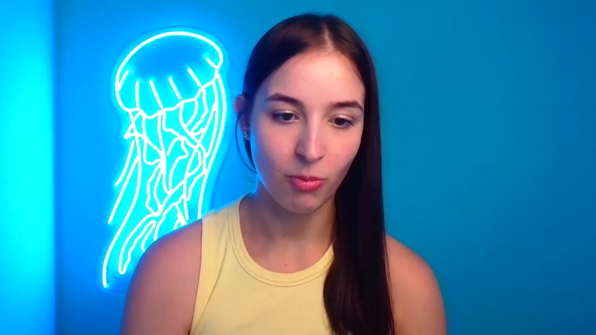 Gallery image thumbnail from Lilli_Fun's myfreecams stream on, 07/18/2024, 08:20 image 8 of 20
