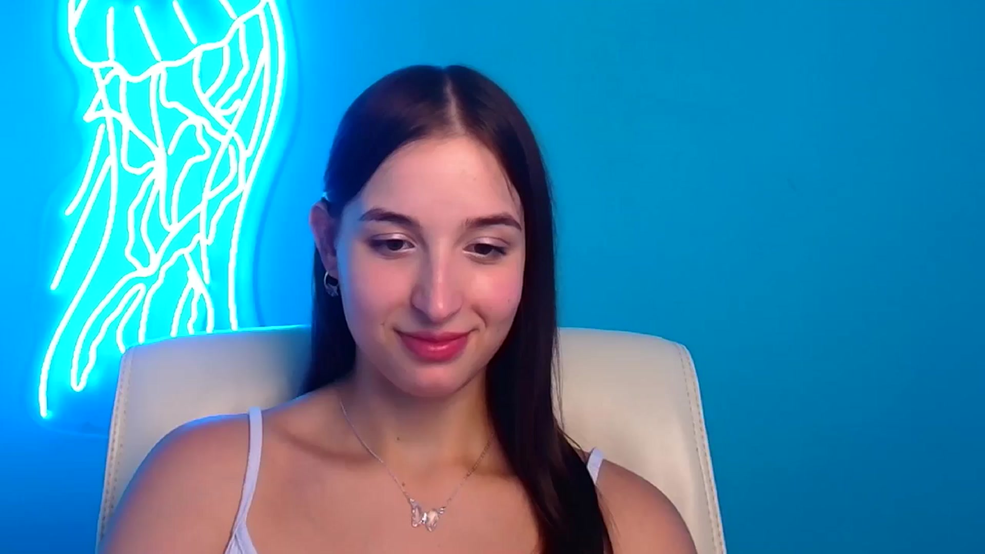Gallery image thumbnail from Lilli_Fun's myfreecams stream on, 07/20/2024, 08:14 image 3 of 20