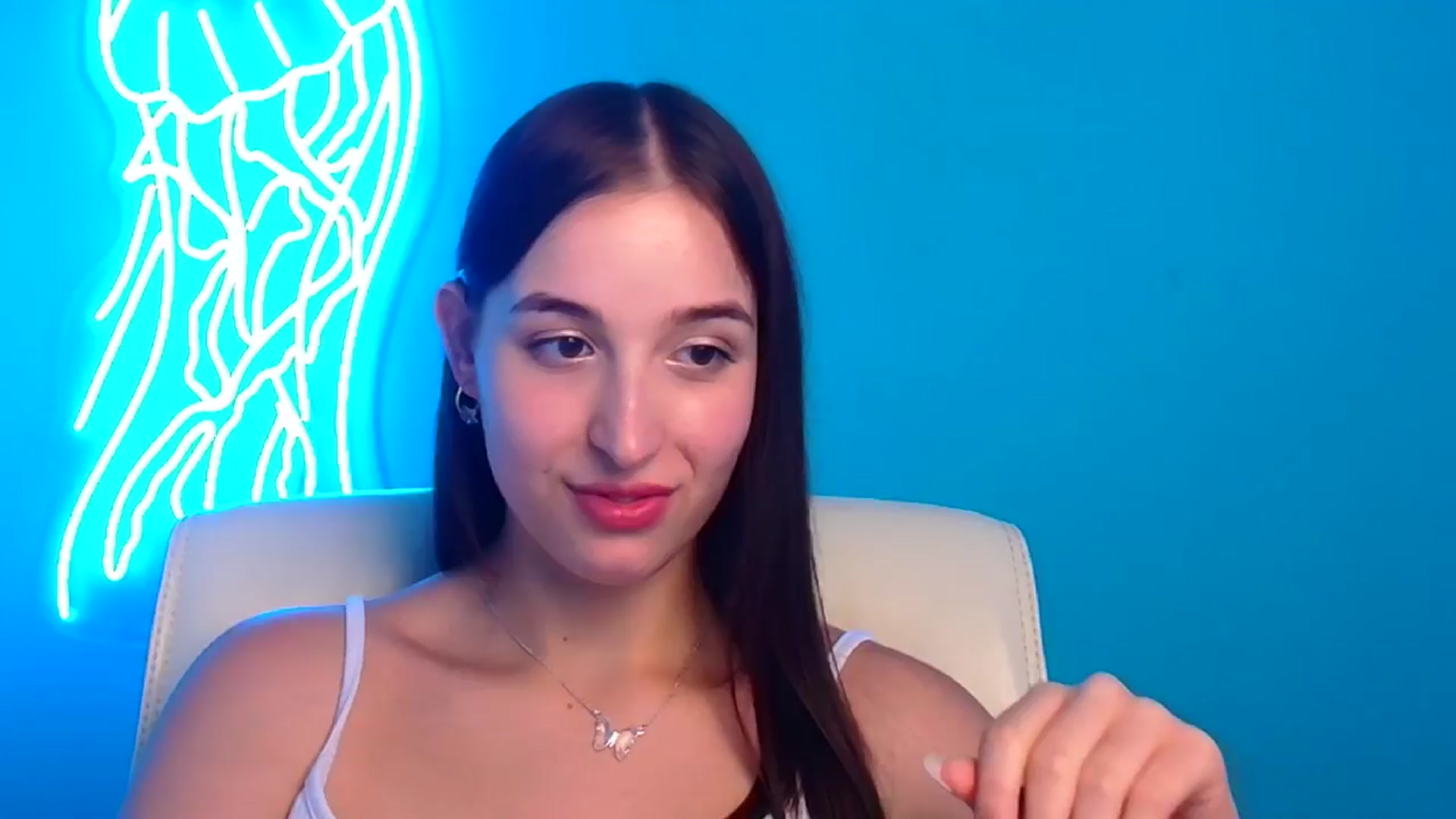 Gallery image thumbnail from Lilli_Fun's myfreecams stream on, 07/20/2024, 08:14 image 17 of 20