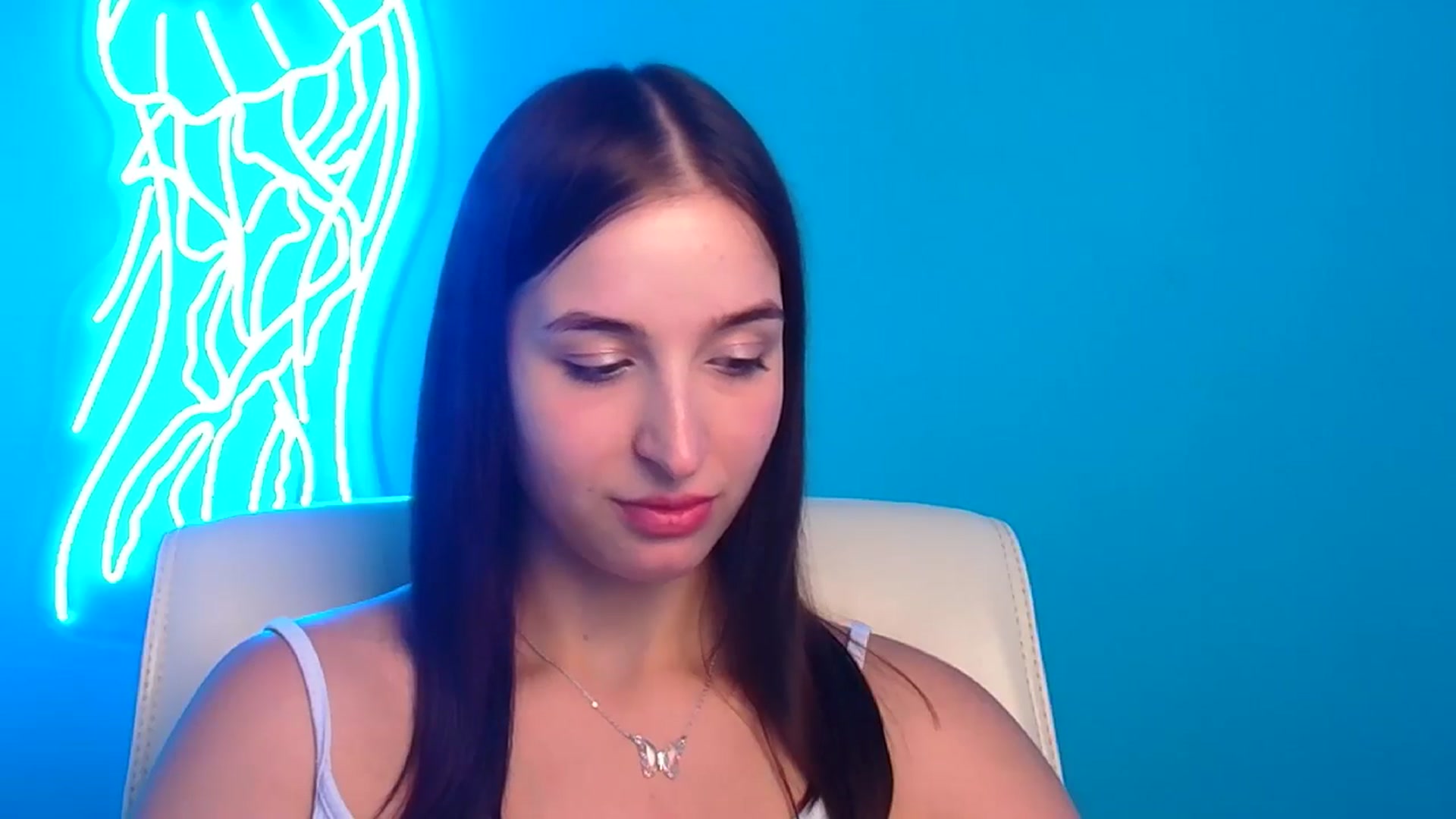 Gallery image thumbnail from Lilli_Fun's myfreecams stream on, 07/20/2024, 09:37 image 7 of 20
