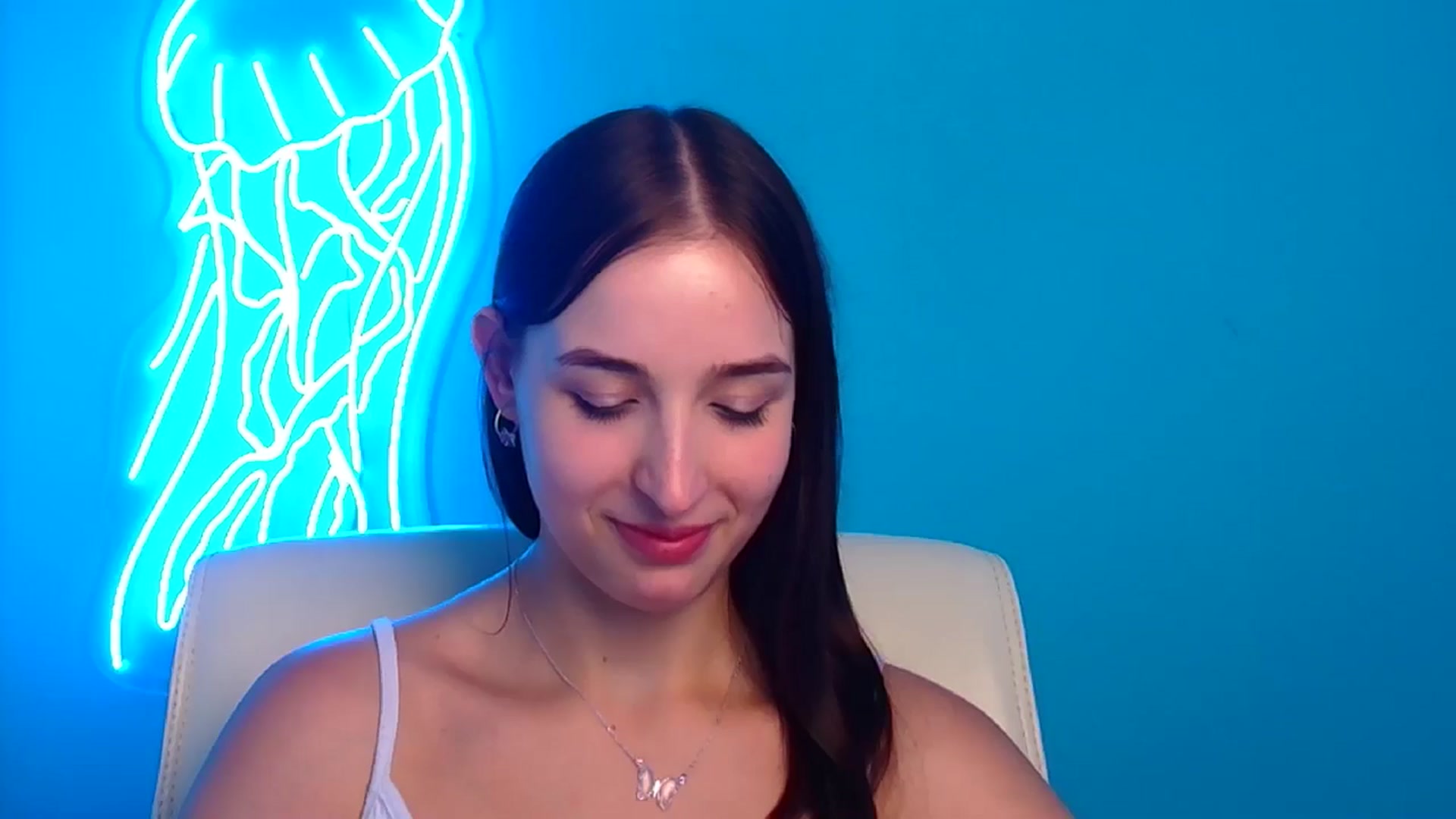Gallery image thumbnail from Lilli_Fun's myfreecams stream on, 07/20/2024, 10:41 image 16 of 20