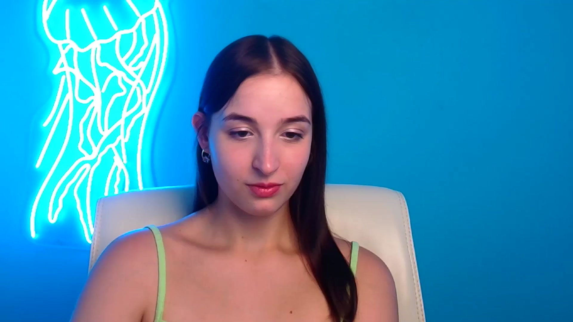 Gallery image thumbnail from Lilli_Fun's myfreecams stream on, 07/21/2024, 08:34 image 1 of 20