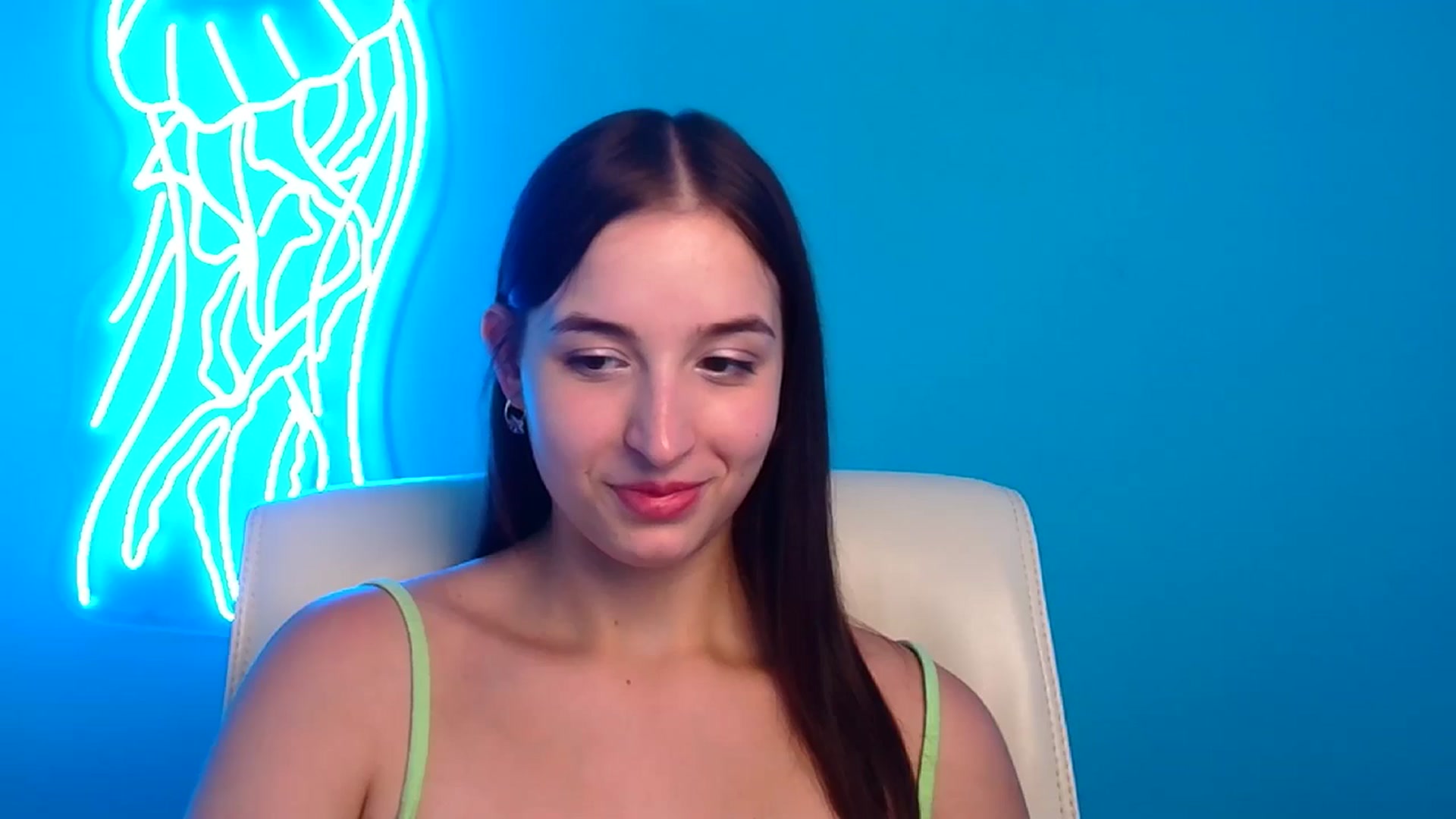 Gallery image thumbnail from Lilli_Fun's myfreecams stream on, 07/21/2024, 08:34 image 4 of 20