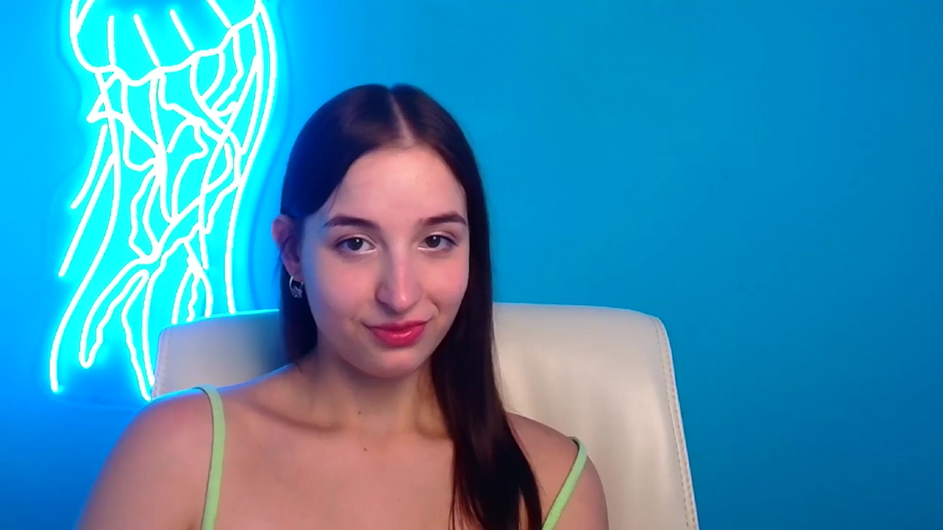 Gallery image thumbnail from Lilli_Fun's myfreecams stream on, 07/21/2024, 08:34 image 14 of 20