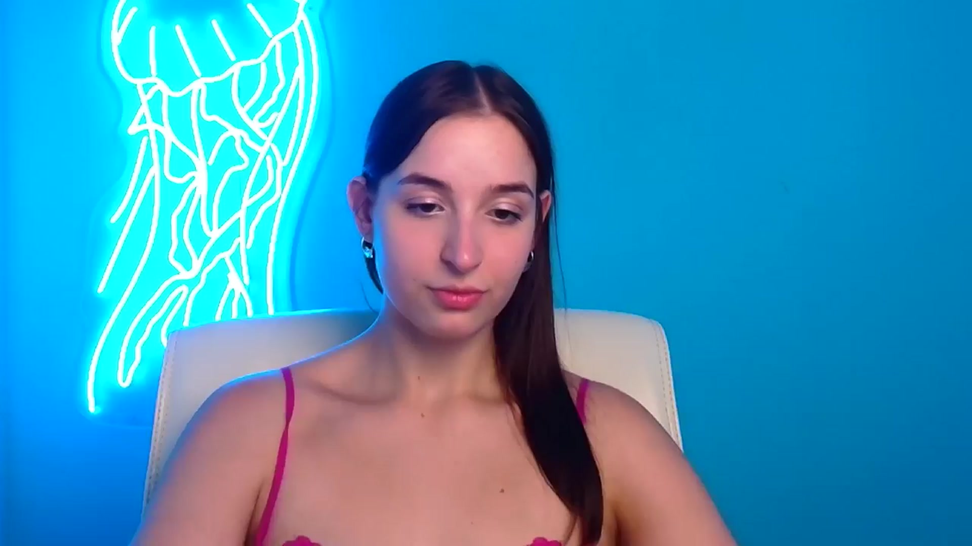Gallery image thumbnail from Lilli_Fun's myfreecams stream on, 07/21/2024, 13:23 image 9 of 20