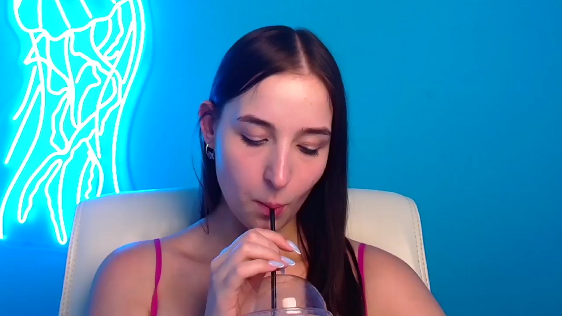 Gallery image thumbnail from Lilli_Fun's myfreecams stream on, 07/21/2024, 13:47 image 18 of 20