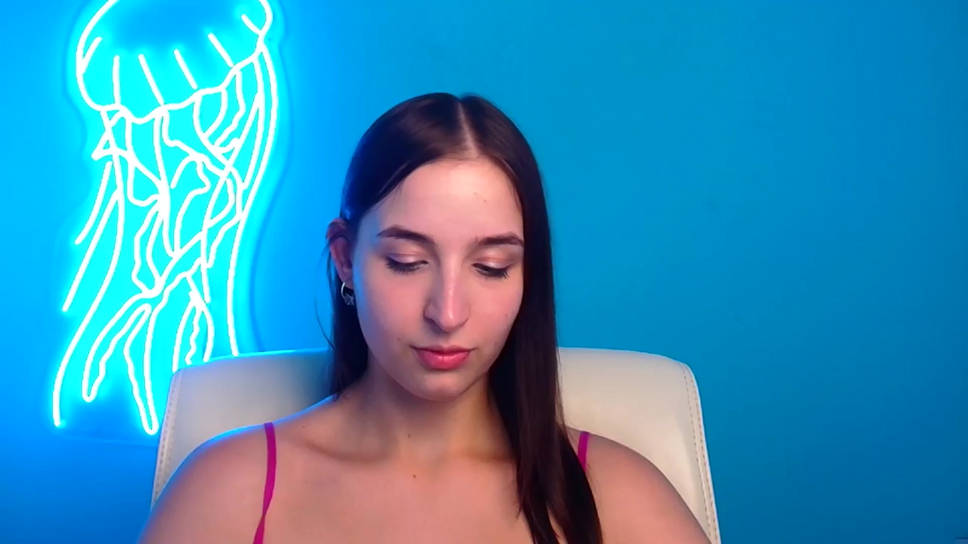 Gallery image thumbnail from Lilli_Fun's myfreecams stream on, 07/21/2024, 13:47 image 12 of 20