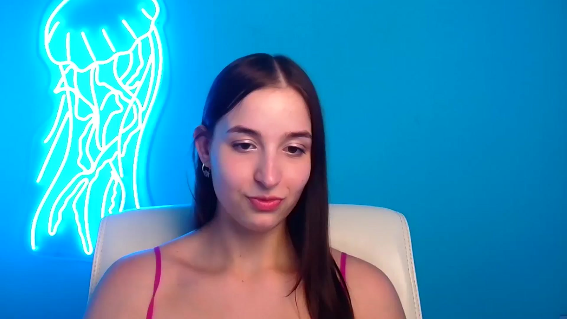 Gallery image thumbnail from Lilli_Fun's myfreecams stream on, 07/21/2024, 13:47 image 9 of 20