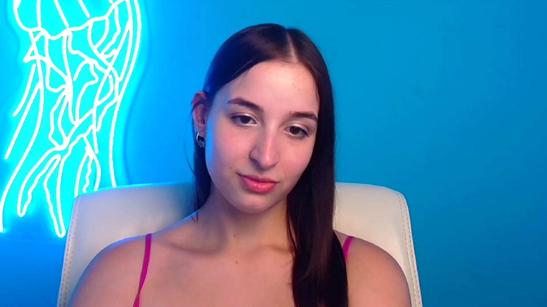 Gallery image thumbnail from Lilli_Fun's myfreecams stream on, 07/21/2024, 13:47 image 17 of 20