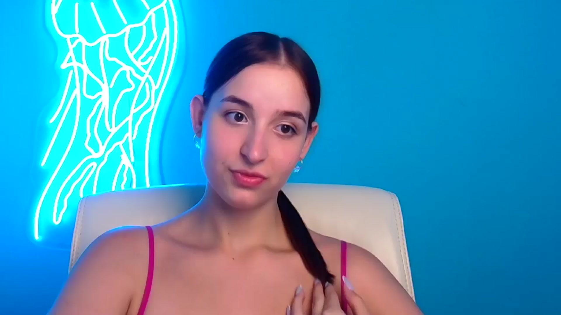 Gallery image thumbnail from Lilli_Fun's myfreecams stream on, 07/21/2024, 16:20 image 16 of 20