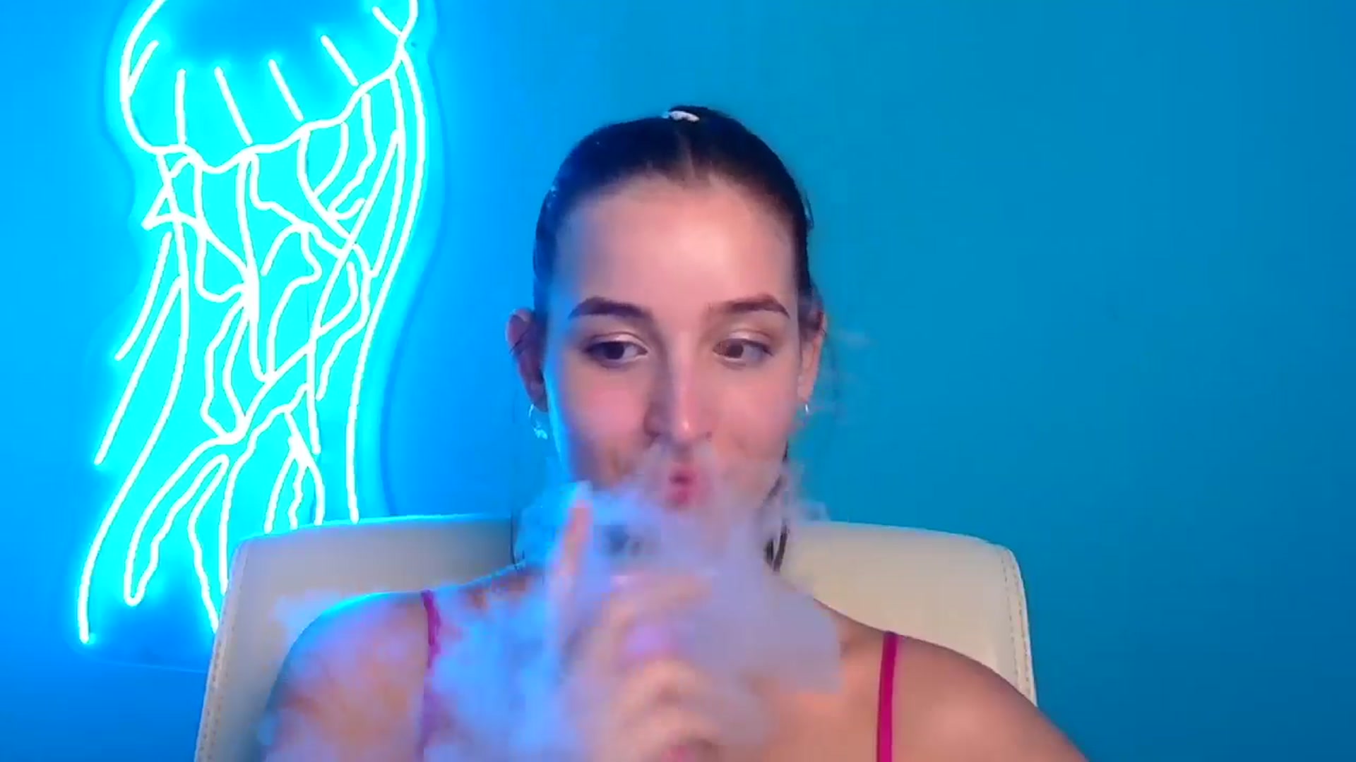 Gallery image thumbnail from Lilli_Fun's myfreecams stream on, 07/21/2024, 16:54 image 11 of 20