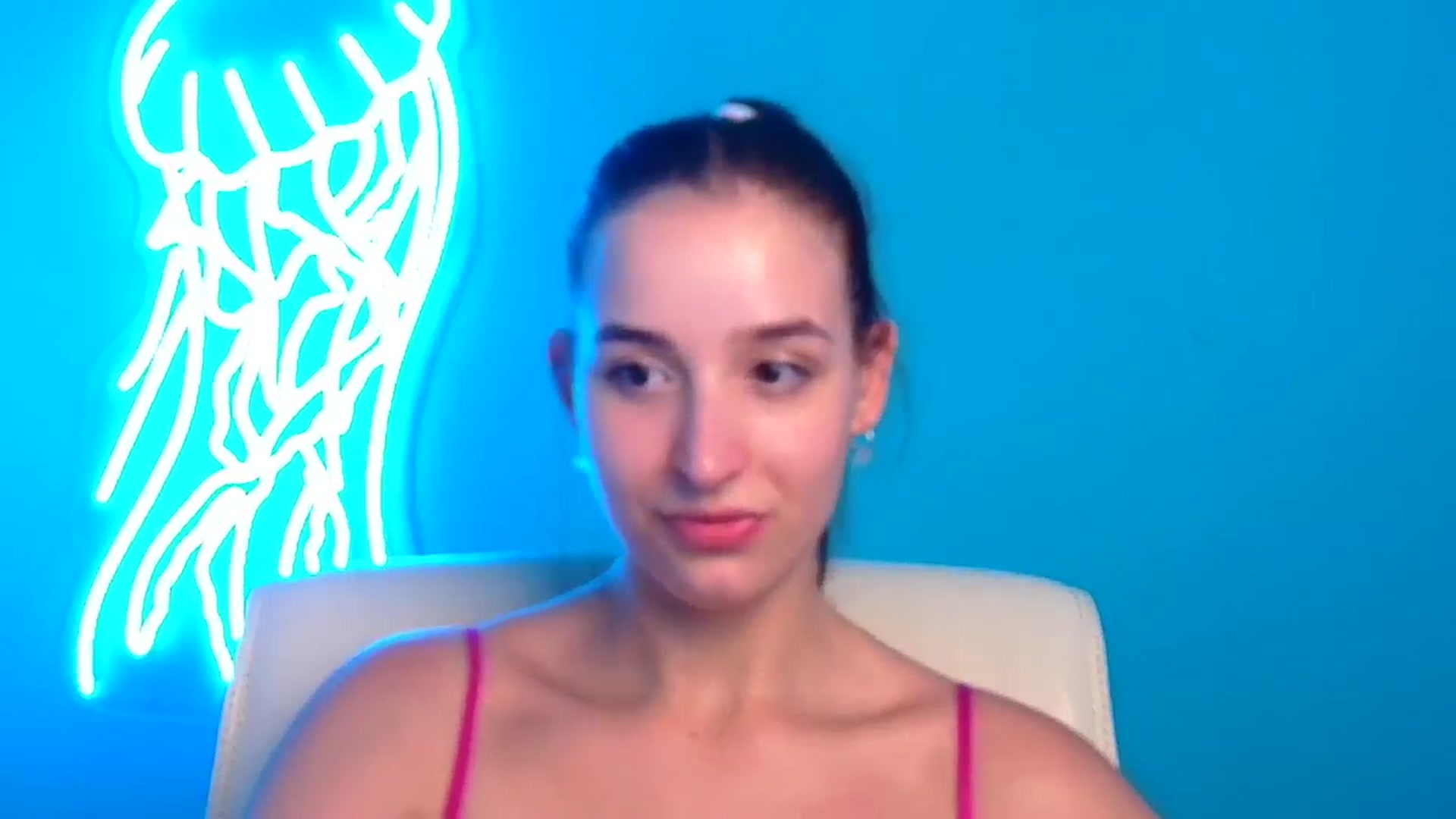Gallery image thumbnail from Lilli_Fun's myfreecams stream on, 07/21/2024, 16:54 image 4 of 20