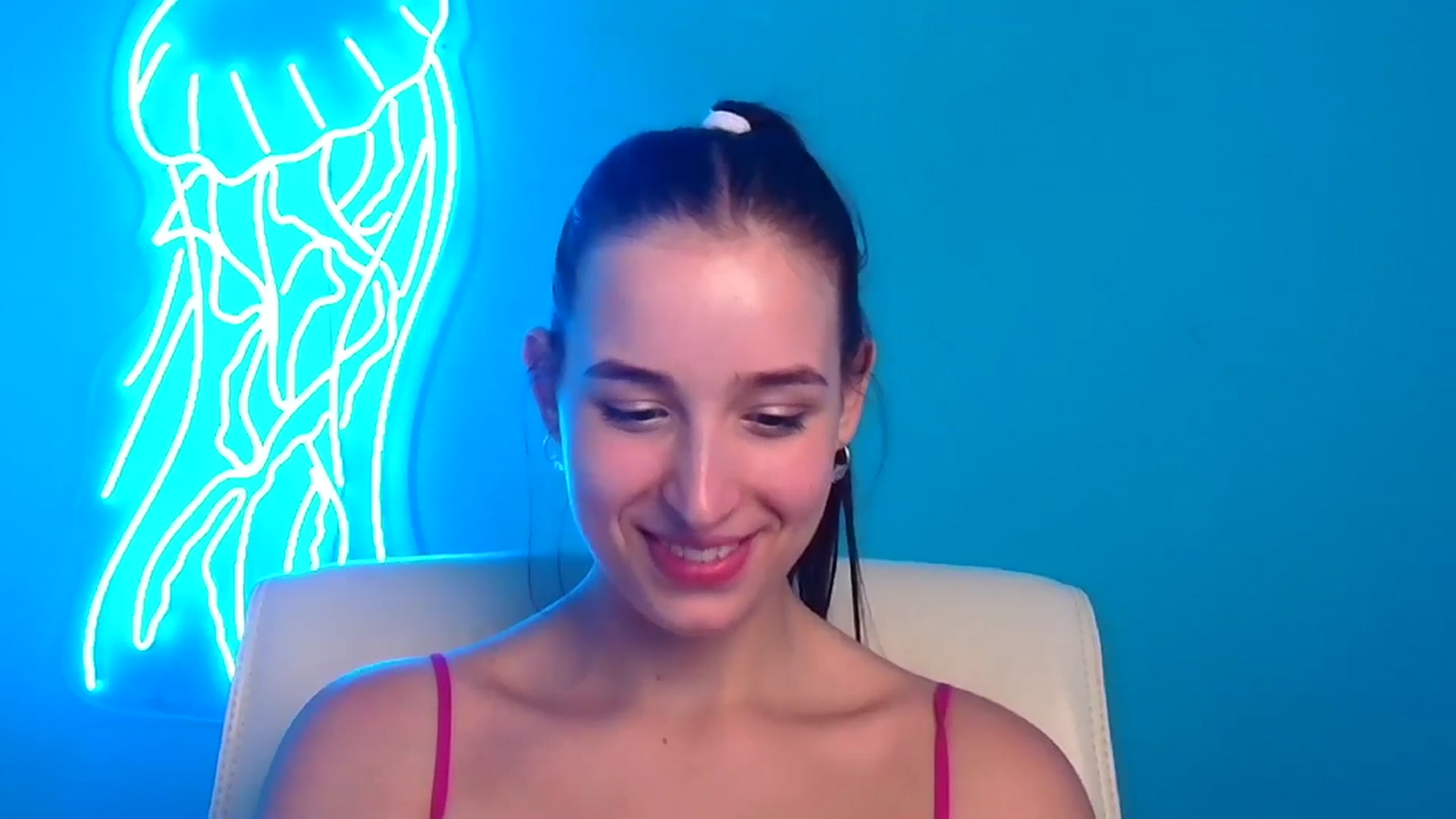 Gallery image thumbnail from Lilli_Fun's myfreecams stream on, 07/21/2024, 16:54 image 9 of 20