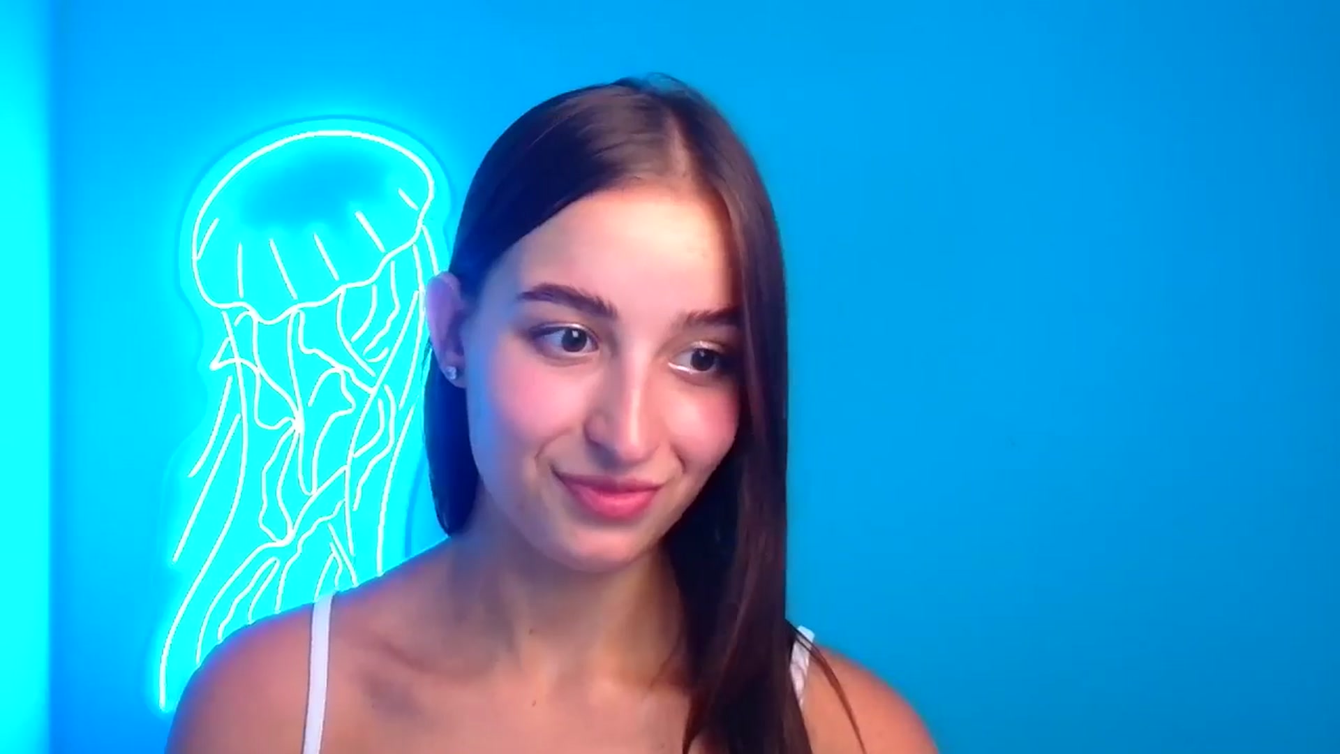 Gallery image thumbnail from Lilli_Fun's myfreecams stream on, 08/09/2024, 09:14 image 12 of 20