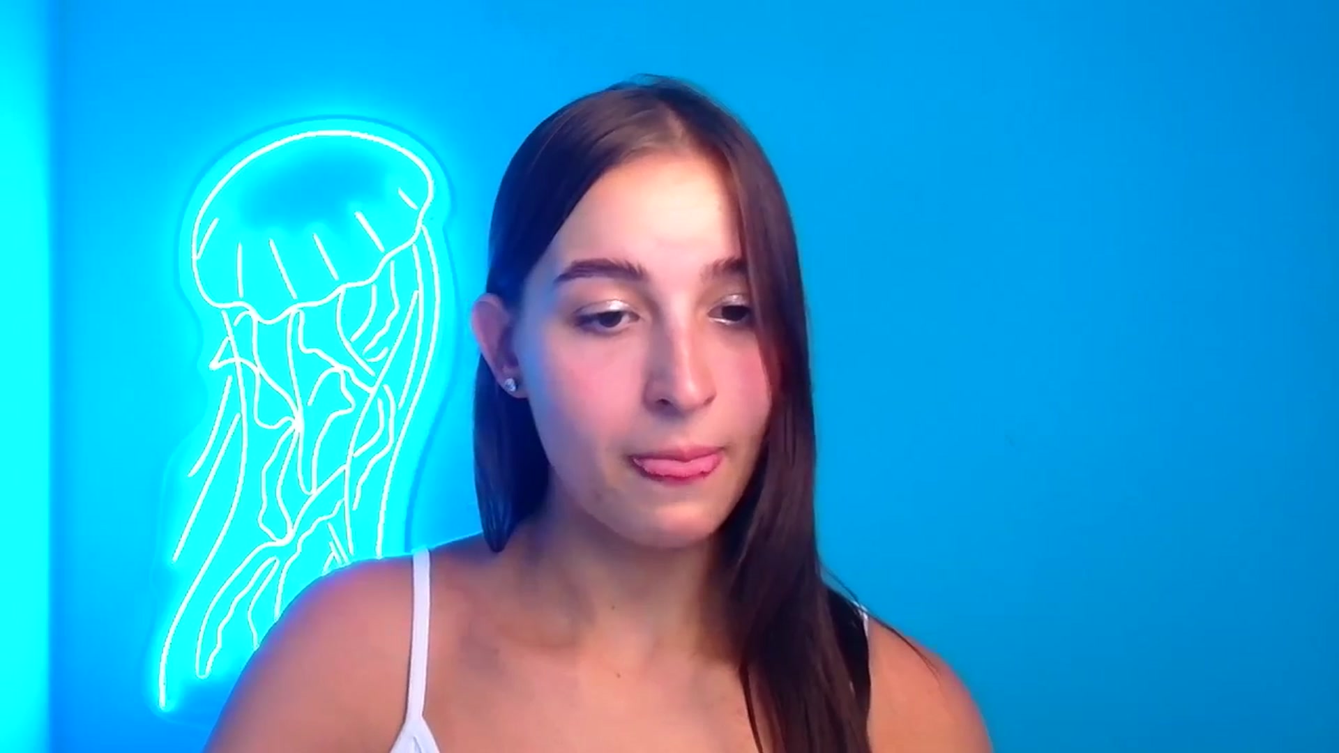 Gallery image thumbnail from Lilli_Fun's myfreecams stream on, 08/09/2024, 09:14 image 13 of 20