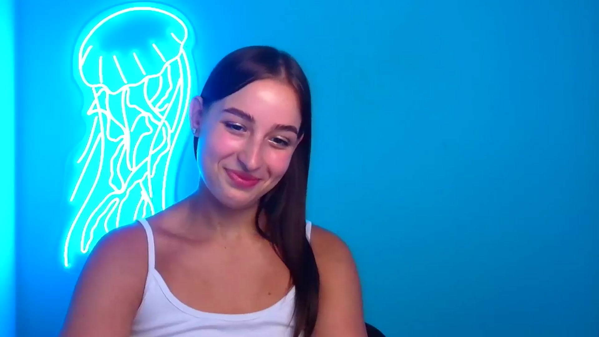 Gallery image thumbnail from Lilli_Fun's myfreecams stream on, 08/09/2024, 10:53 image 6 of 20