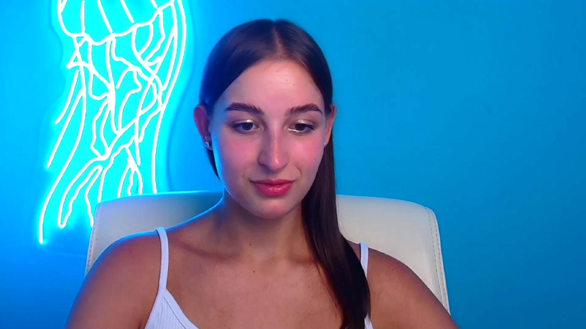 Gallery image thumbnail from Lilli_Fun's myfreecams stream on, 08/09/2024, 12:32 image 2 of 20