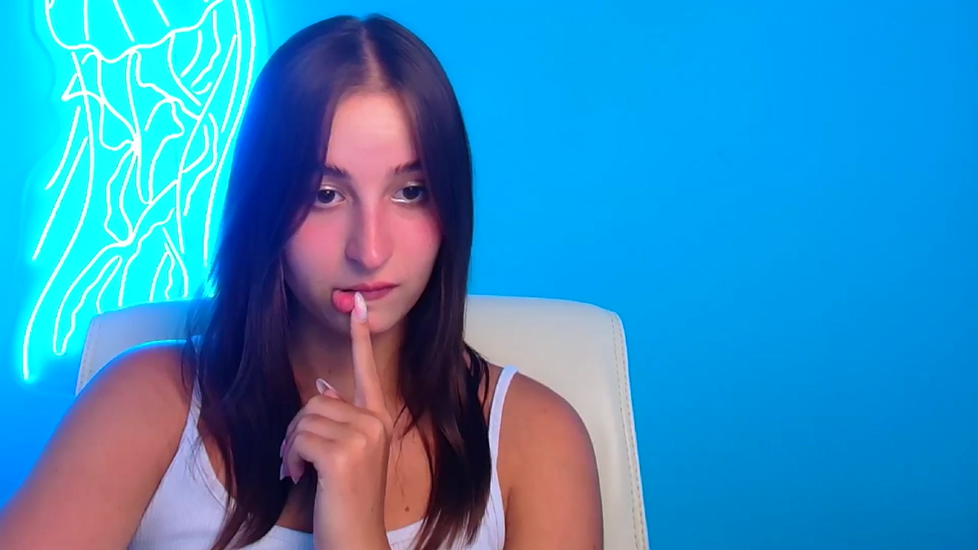 Gallery image thumbnail from Lilli_Fun's myfreecams stream on, 08/09/2024, 13:37 image 17 of 20