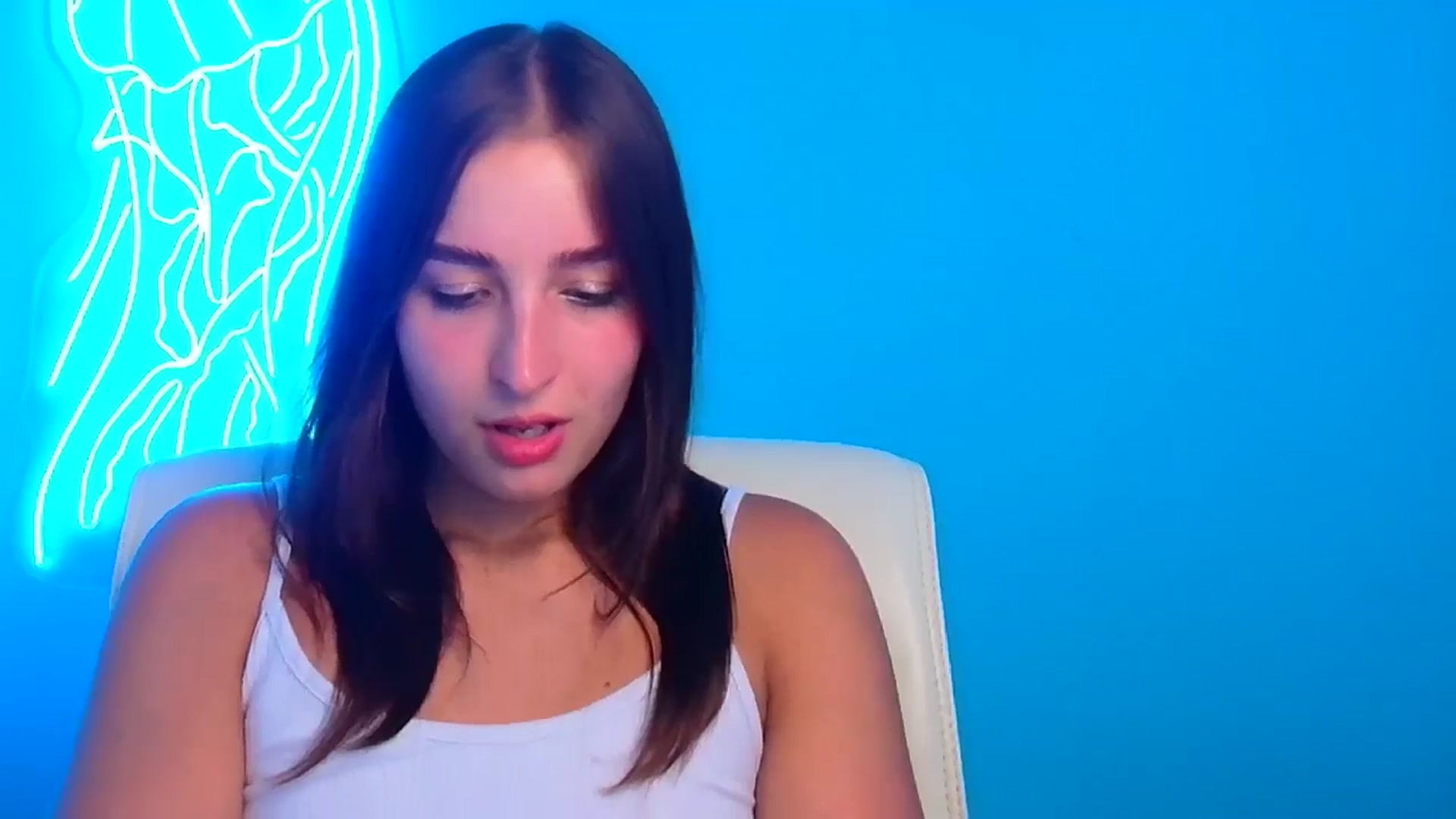 Gallery image thumbnail from Lilli_Fun's myfreecams stream on, 08/09/2024, 13:37 image 18 of 20