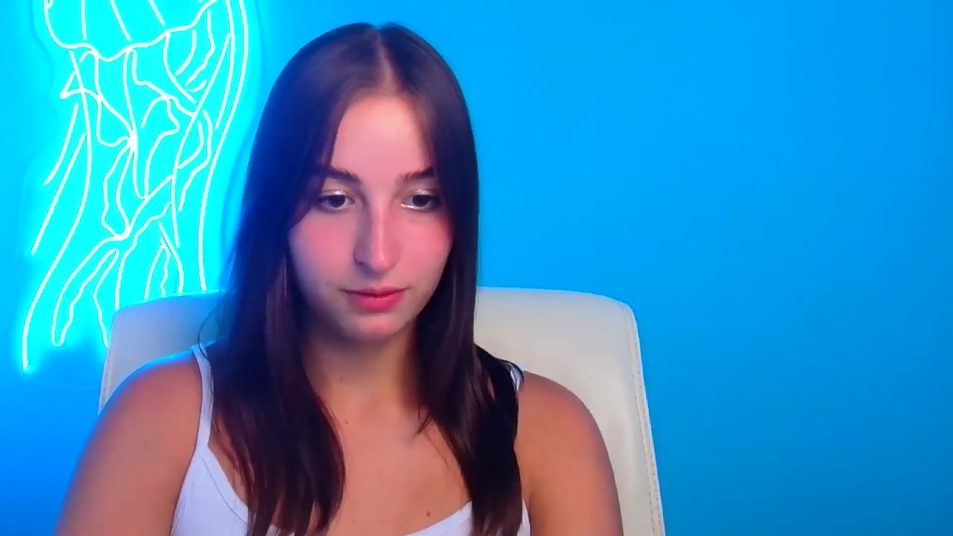 Gallery image thumbnail from Lilli_Fun's myfreecams stream on, 08/09/2024, 13:37 image 7 of 20