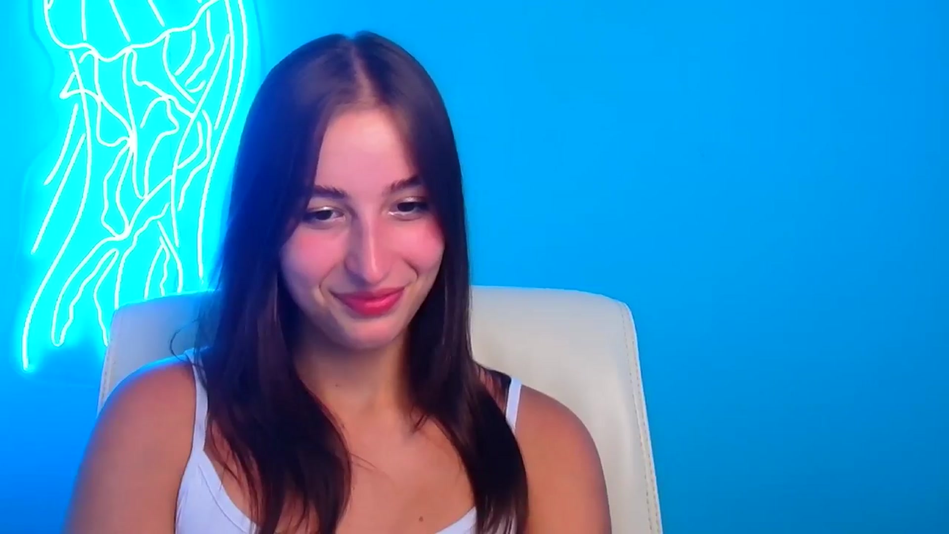 Gallery image thumbnail from Lilli_Fun's myfreecams stream on, 08/09/2024, 13:37 image 13 of 20