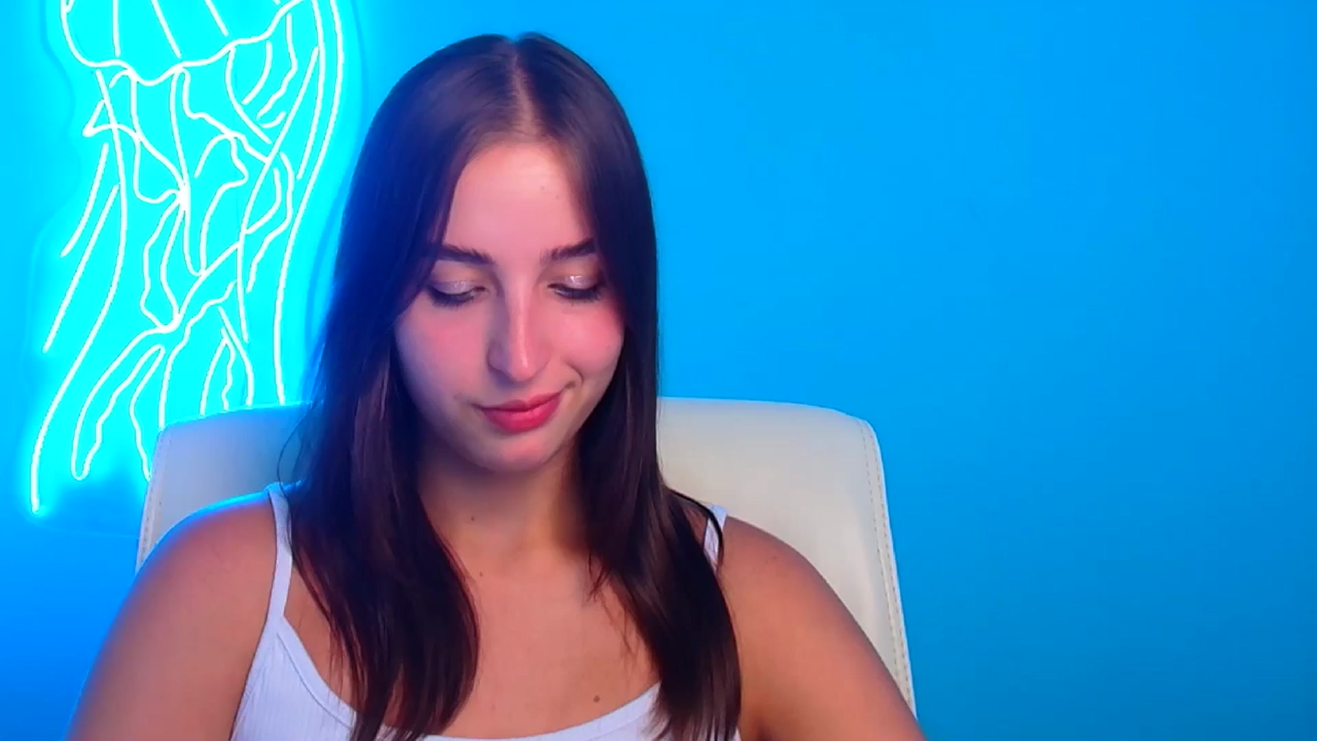 Gallery image thumbnail from Lilli_Fun's myfreecams stream on, 08/09/2024, 13:37 image 1 of 20