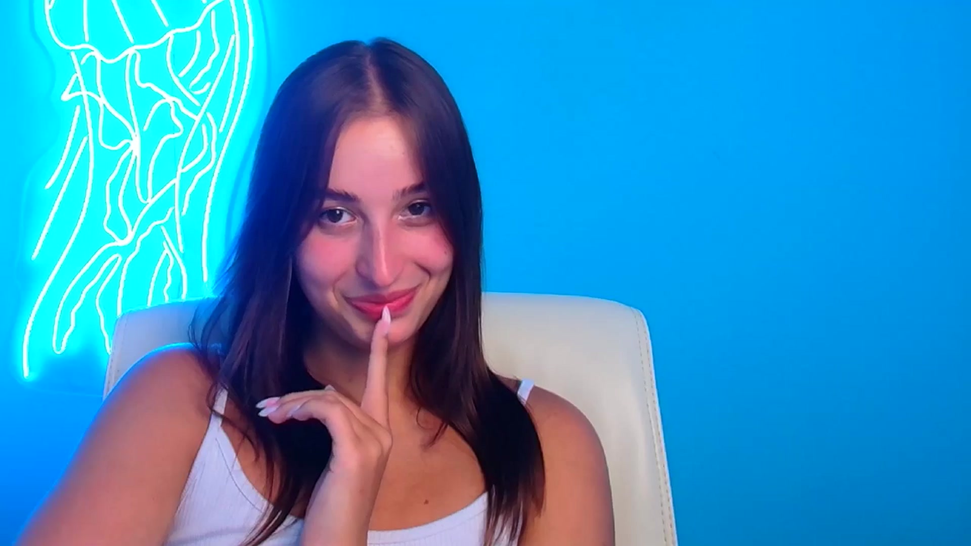 Gallery image thumbnail from Lilli_Fun's myfreecams stream on, 08/09/2024, 13:37 image 15 of 20