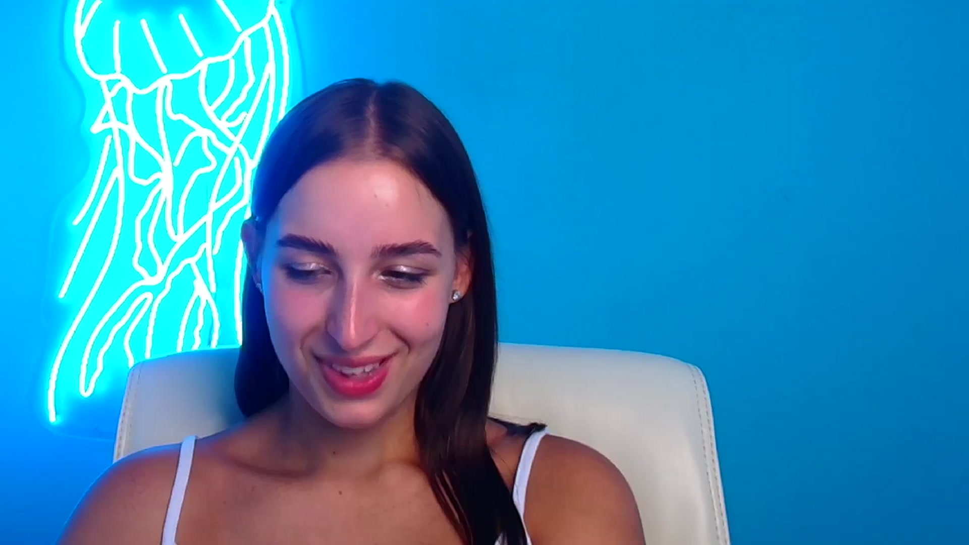 Gallery image thumbnail from Lilli_Fun's myfreecams stream on, 08/09/2024, 15:27 image 18 of 20