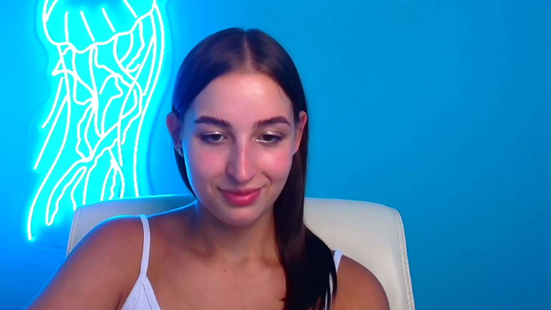 Gallery image thumbnail from Lilli_Fun's myfreecams stream on, 08/09/2024, 15:27 image 4 of 20