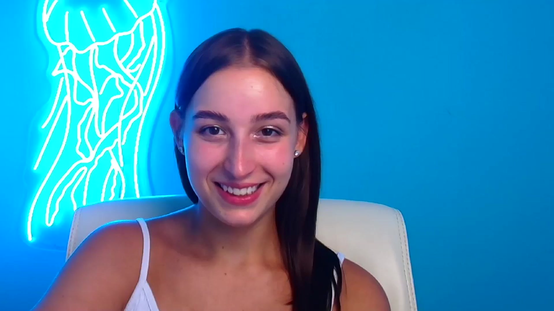 Gallery image thumbnail from Lilli_Fun's myfreecams stream on, 08/09/2024, 15:27 image 6 of 20