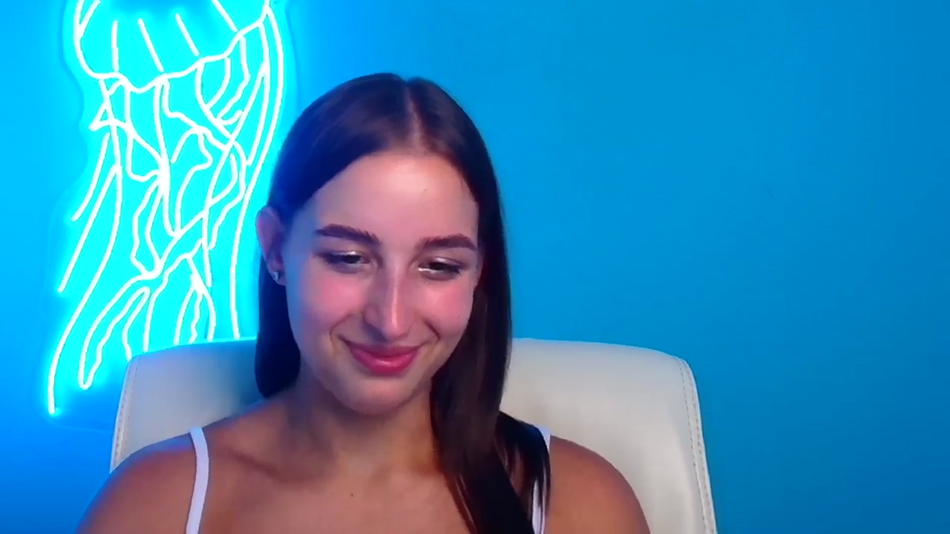 Gallery image thumbnail from Lilli_Fun's myfreecams stream on, 08/09/2024, 15:27 image 16 of 20