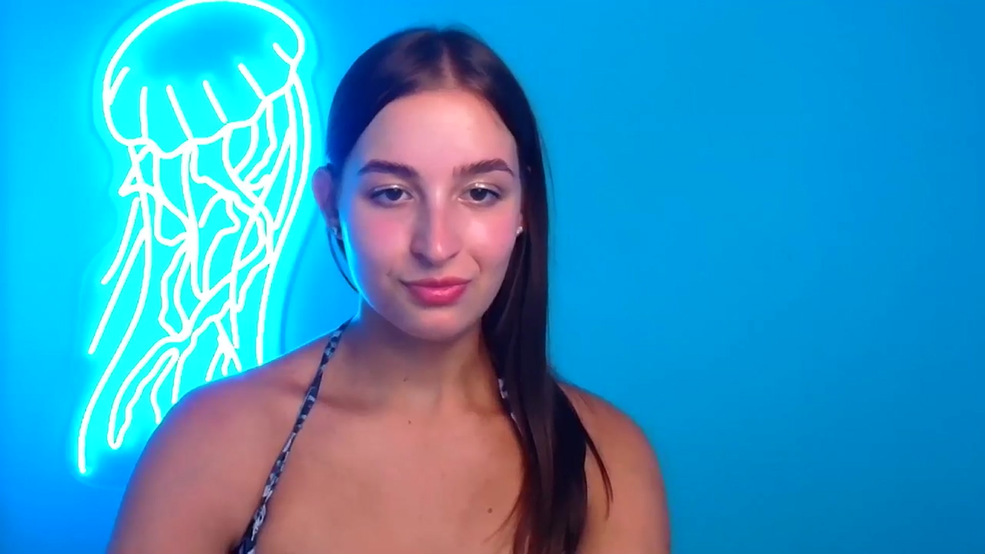 Gallery image thumbnail from Lilli_Fun's myfreecams stream on, 08/10/2024, 12:50 image 18 of 20