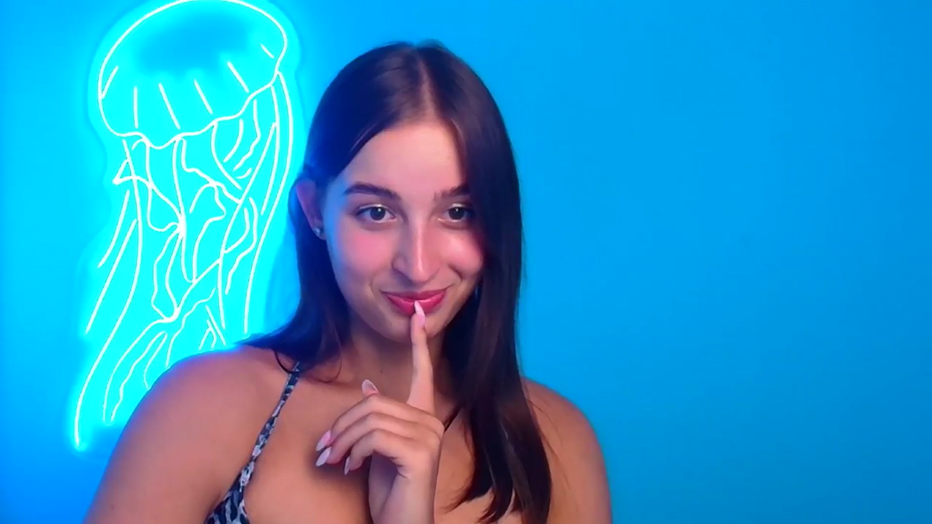 Gallery image thumbnail from Lilli_Fun's myfreecams stream on, 08/10/2024, 12:50 image 10 of 20