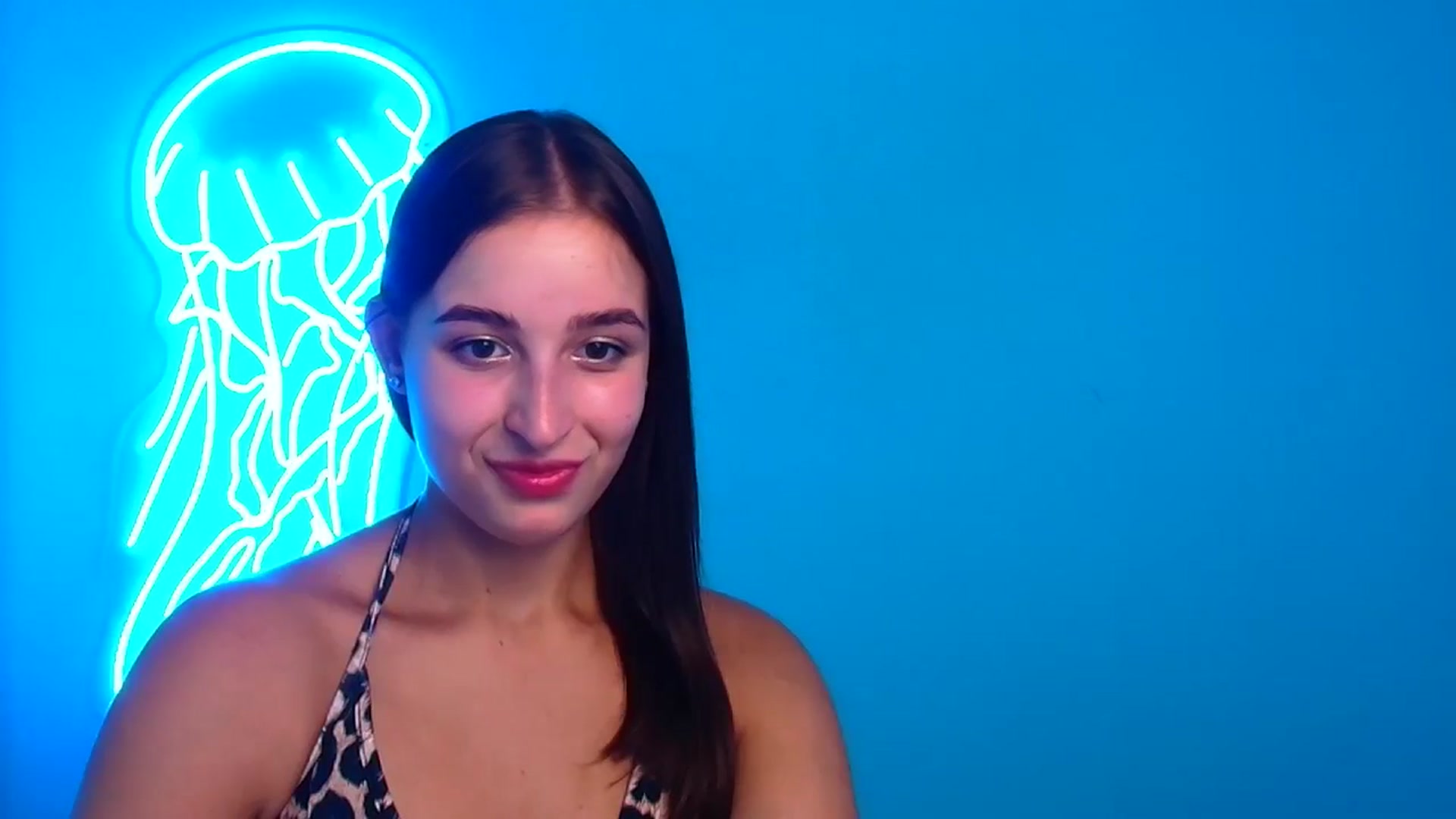 Gallery image thumbnail from Lilli_Fun's myfreecams stream on, 08/11/2024, 11:51 image 9 of 20