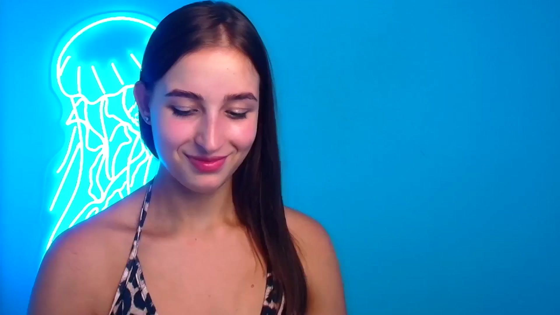 Gallery image thumbnail from Lilli_Fun's myfreecams stream on, 08/11/2024, 11:51 image 8 of 20