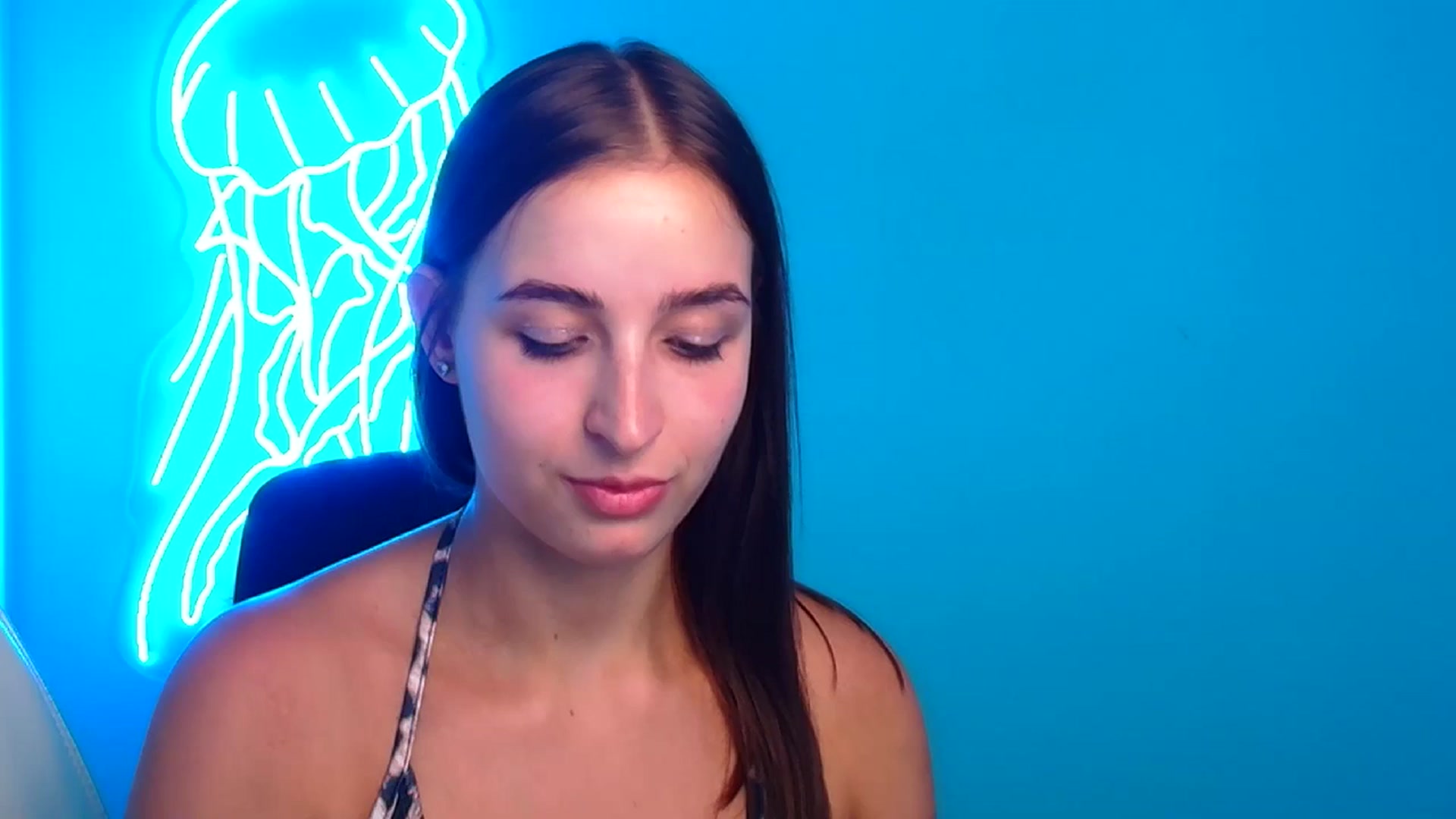 Gallery image thumbnail from Lilli_Fun's myfreecams stream on, 08/11/2024, 16:53 image 15 of 20