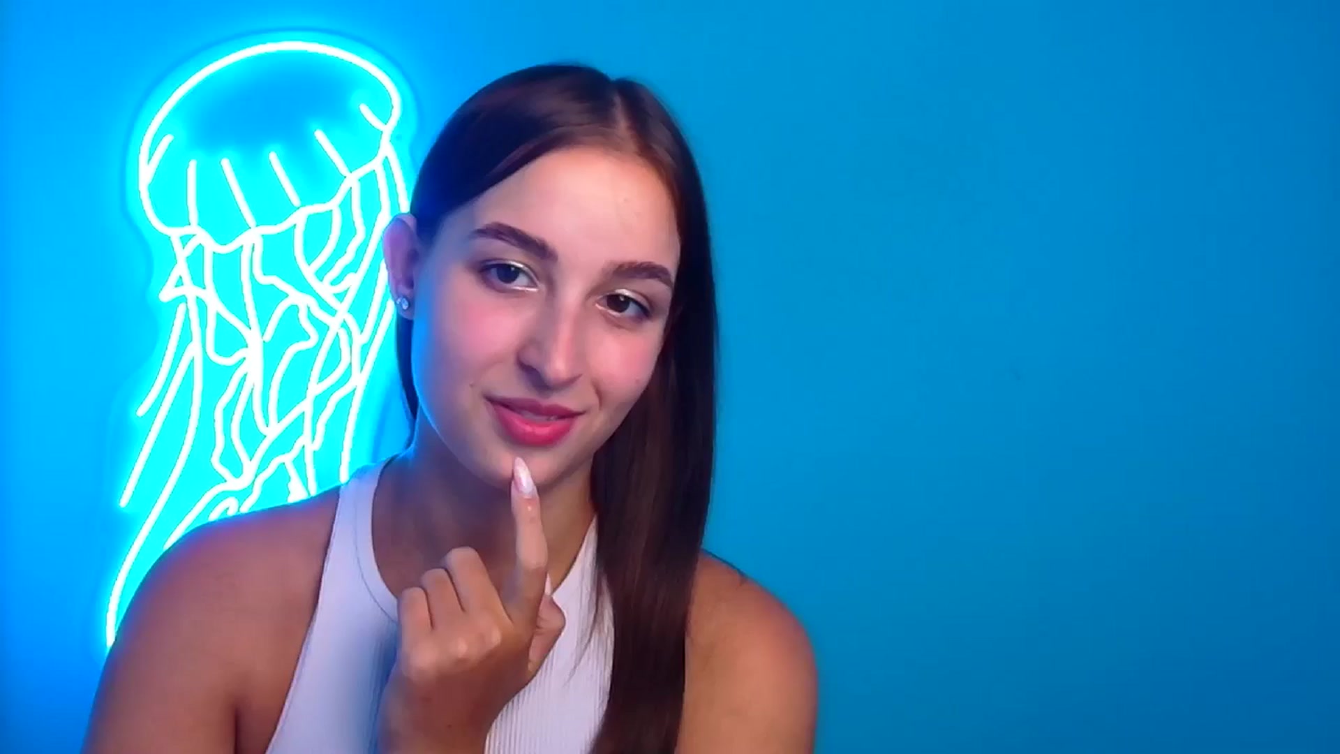 Gallery image thumbnail from Lilli_Fun's myfreecams stream on, 08/12/2024, 10:10 image 18 of 20