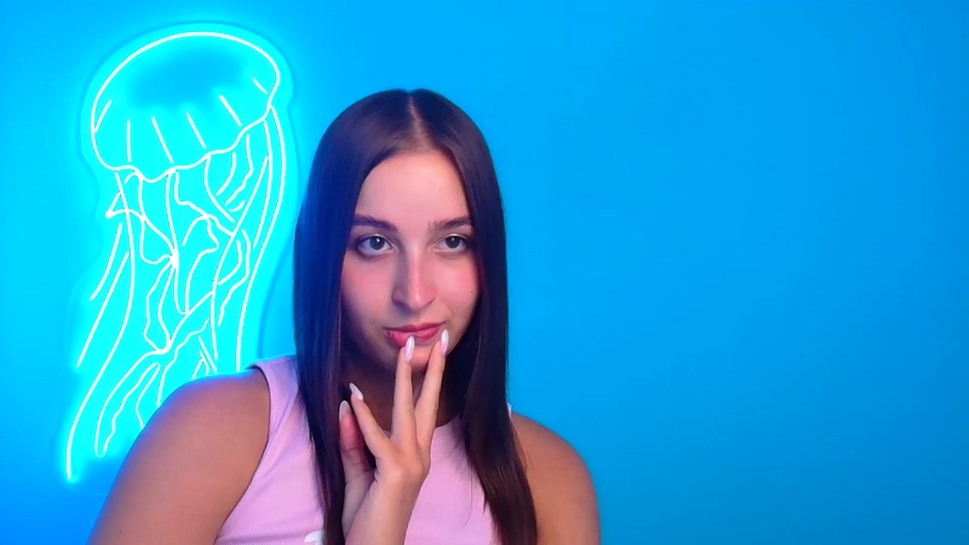 Gallery image thumbnail from Lilli_Fun's myfreecams stream on, 08/12/2024, 19:40 image 13 of 20