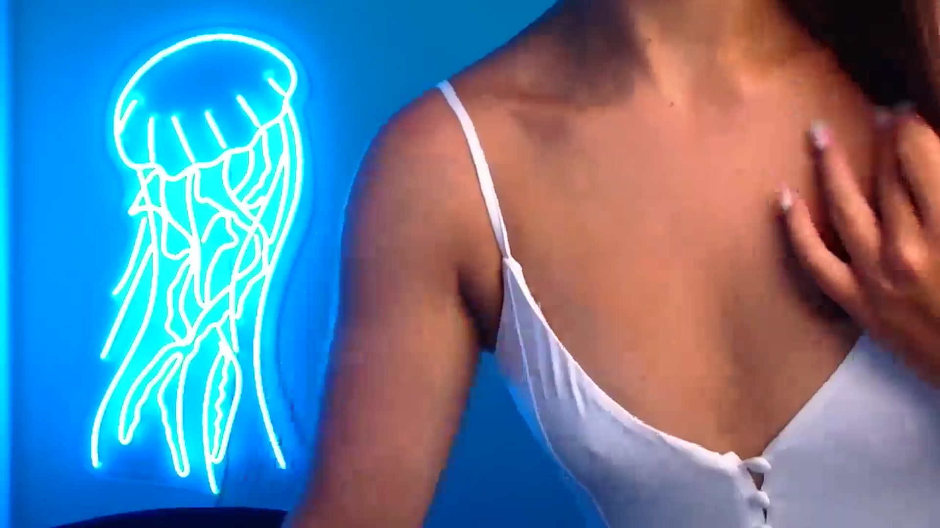 Gallery image thumbnail from Lilli_Fun's myfreecams stream on, 08/12/2024, 20:38 image 12 of 20
