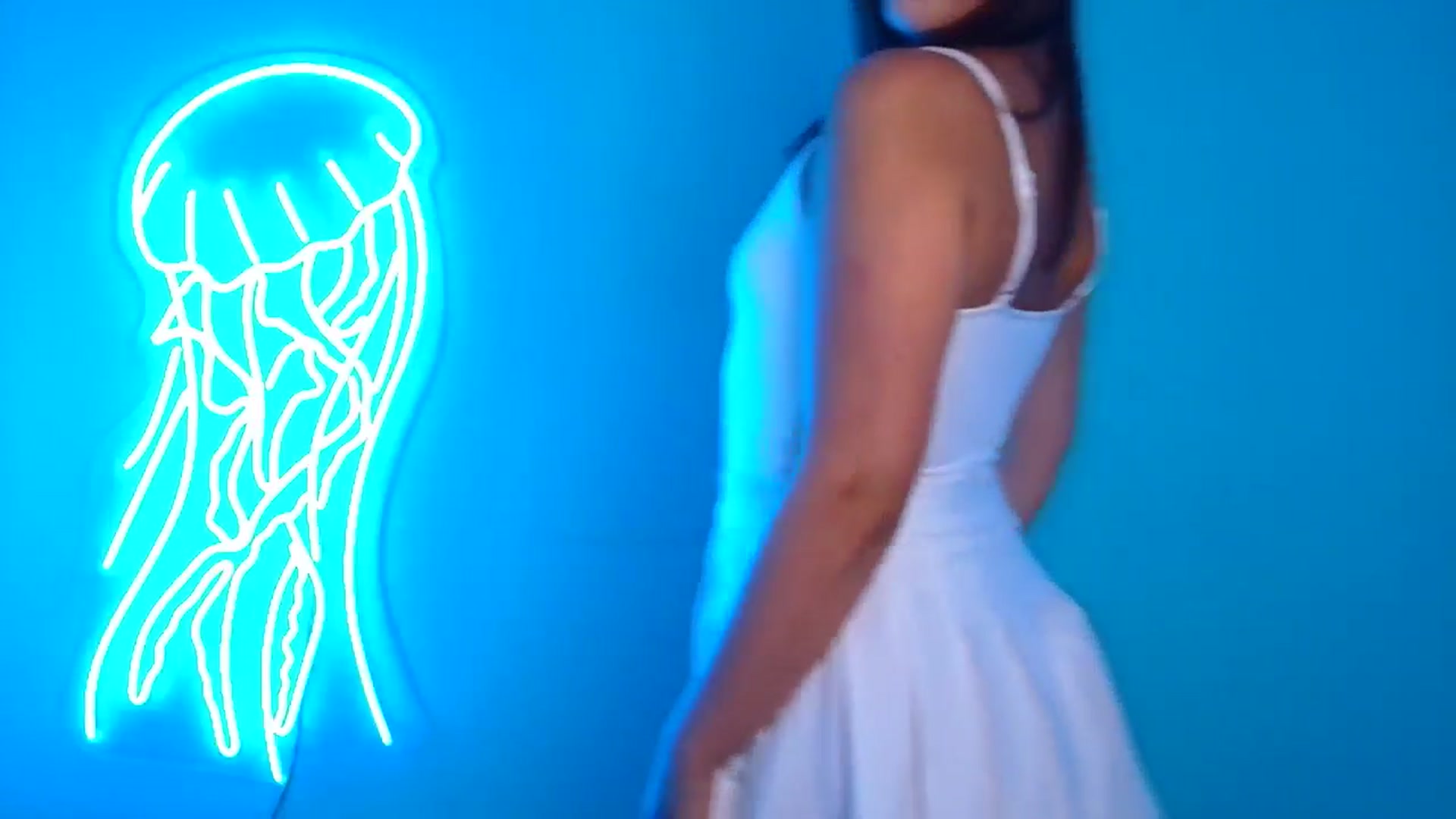Gallery image thumbnail from Lilli_Fun's myfreecams stream on, 08/12/2024, 21:39 image 5 of 20