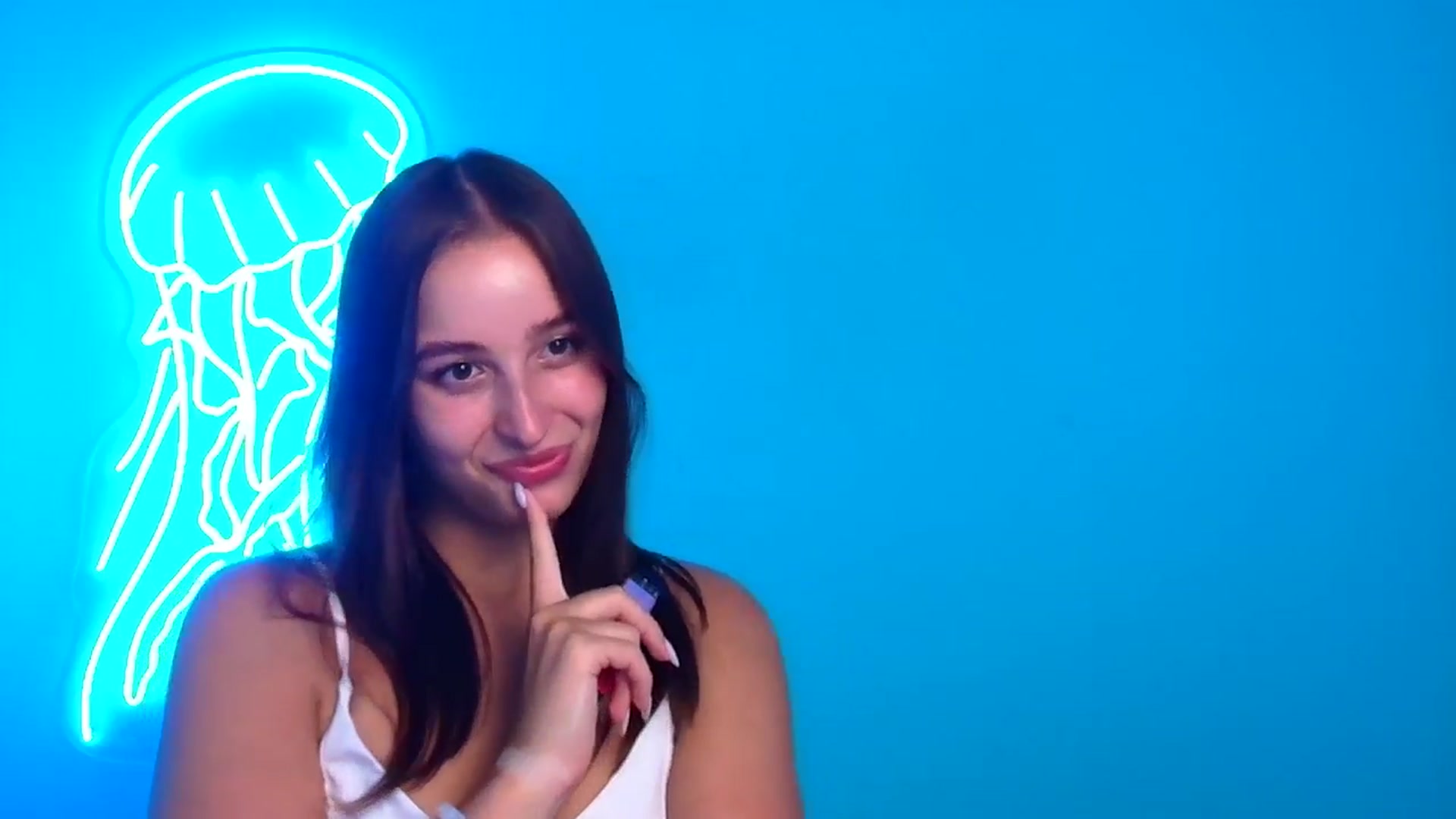 Gallery image thumbnail from Lilli_Fun's myfreecams stream on, 08/13/2024, 24:06 image 12 of 20