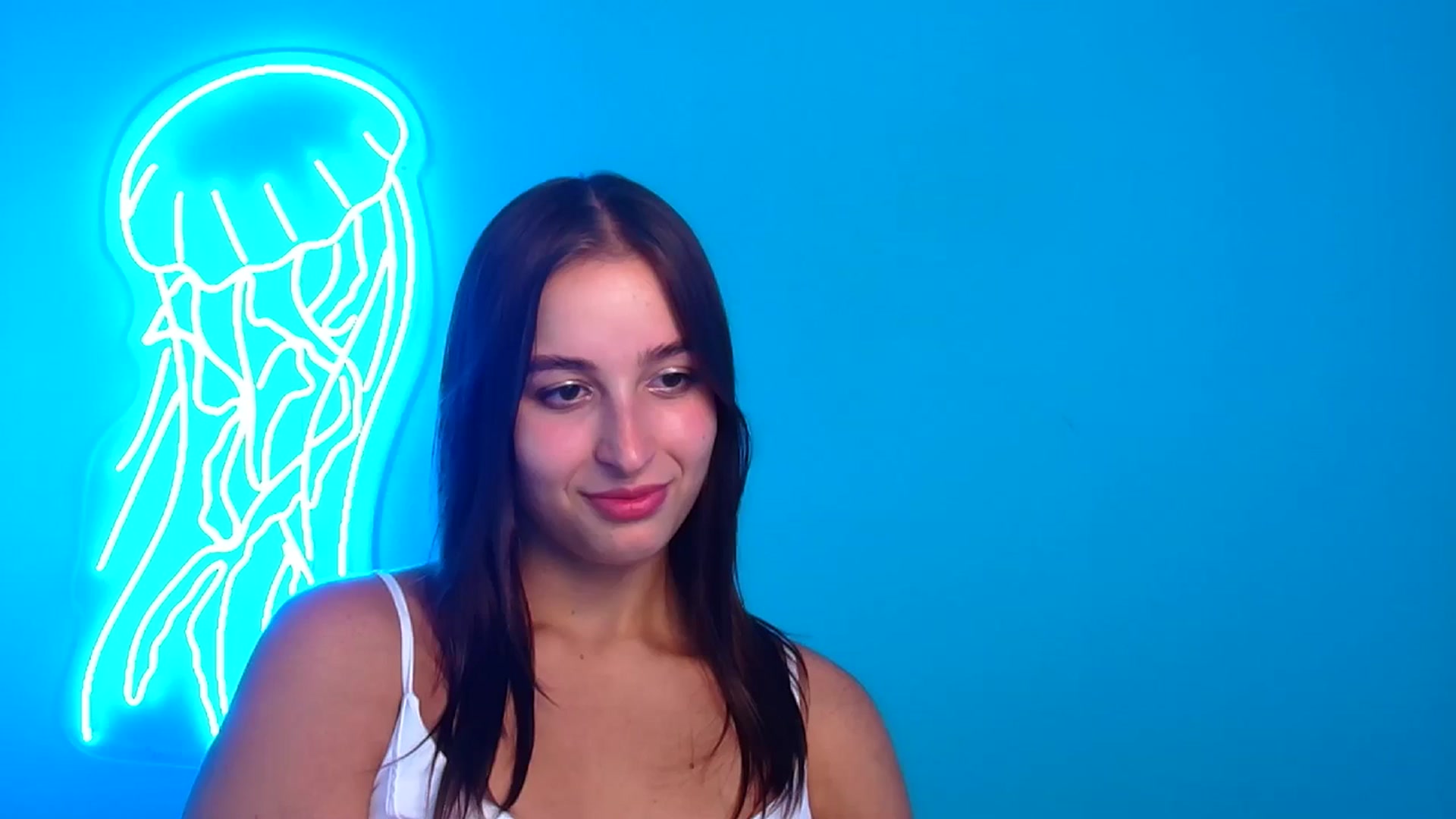 Gallery image thumbnail from Lilli_Fun's myfreecams stream on, 08/13/2024, 24:06 image 18 of 20