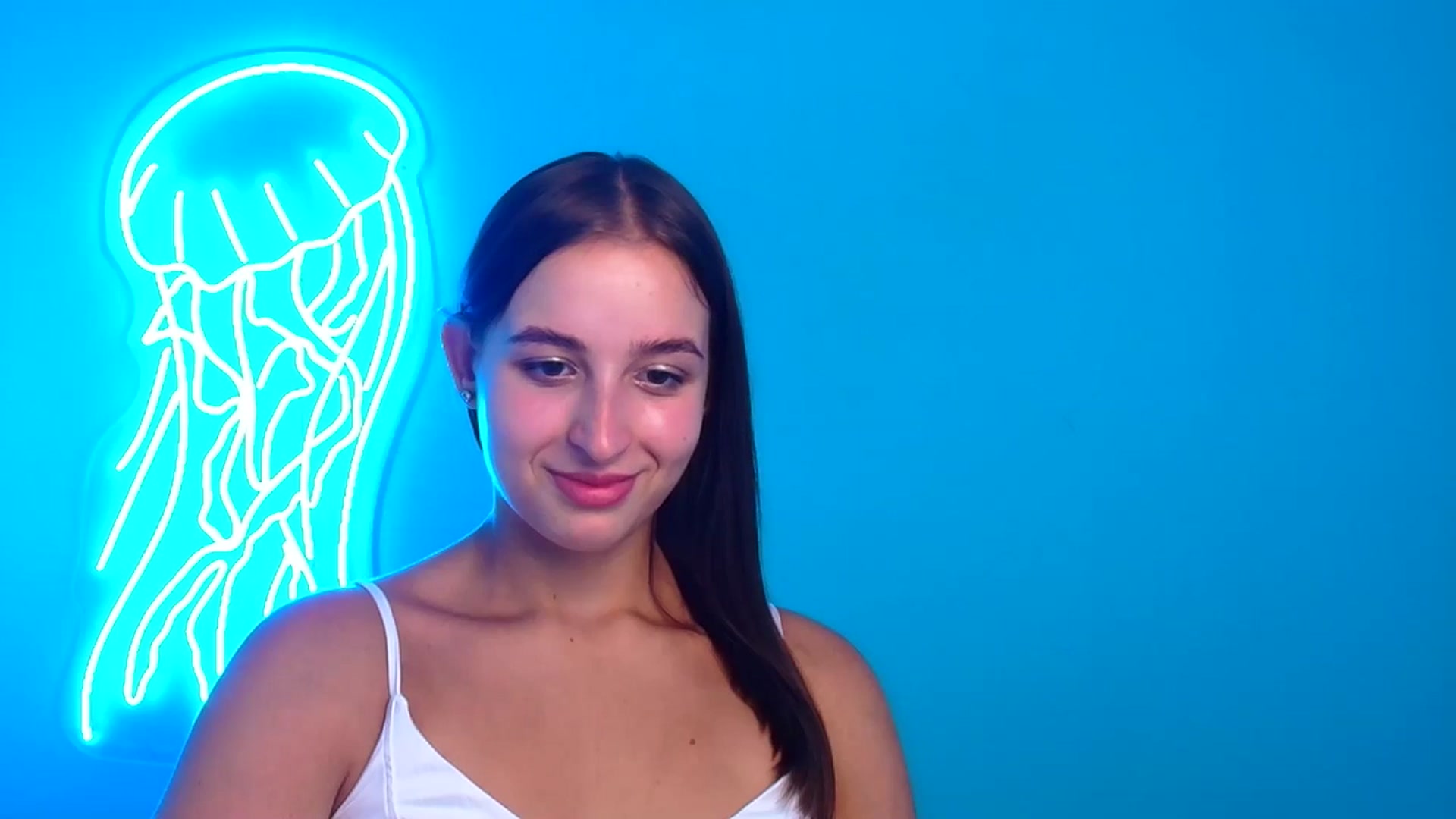 Gallery image thumbnail from Lilli_Fun's myfreecams stream on, 08/13/2024, 24:06 image 14 of 20