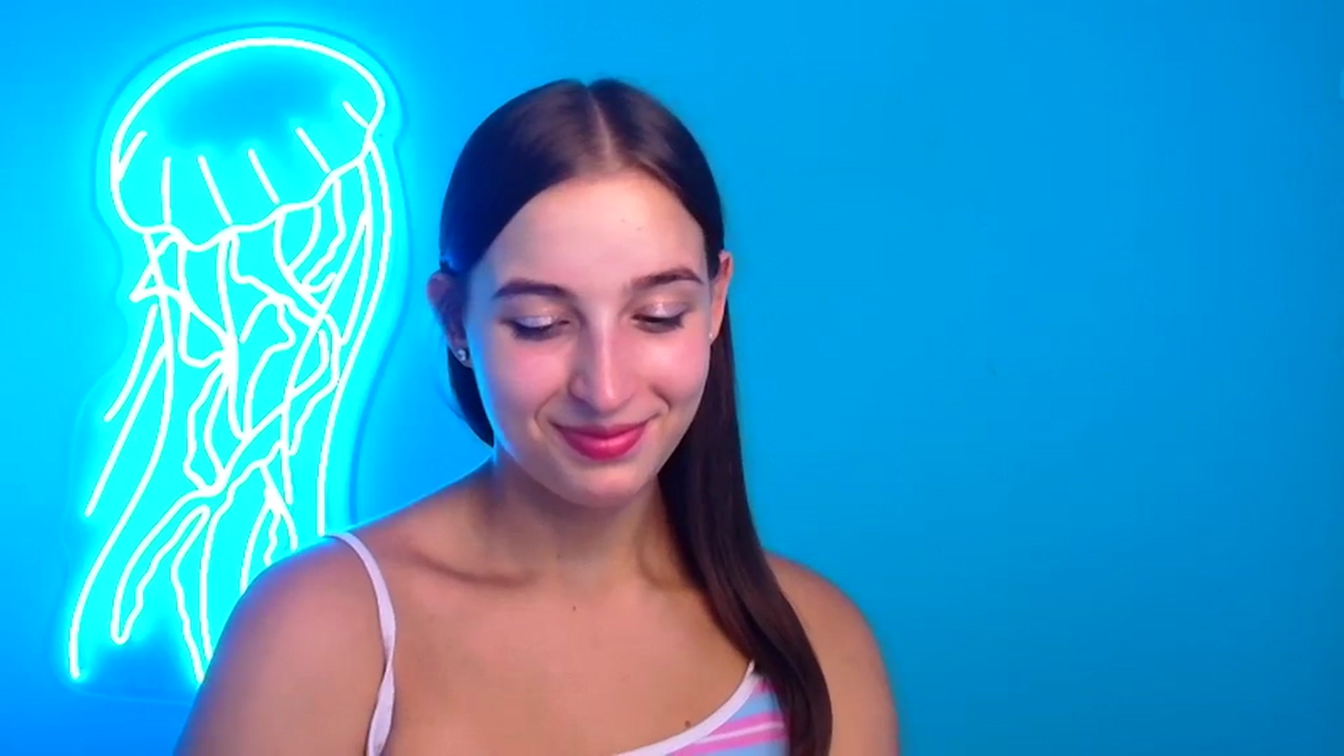 Gallery image thumbnail from Lilli_Fun's myfreecams stream on, 08/15/2024, 11:26 image 18 of 20