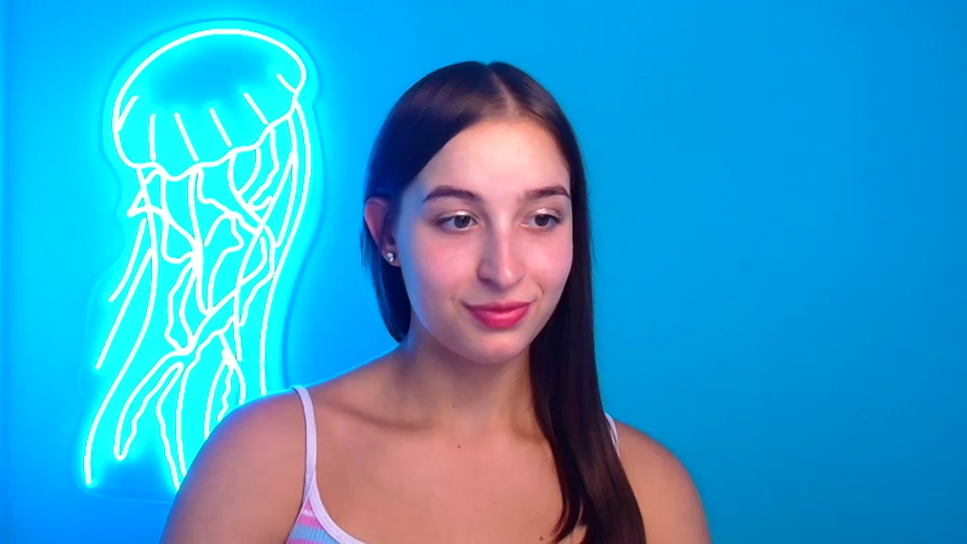 Gallery image thumbnail from Lilli_Fun's myfreecams stream on, 08/15/2024, 13:09 image 7 of 20
