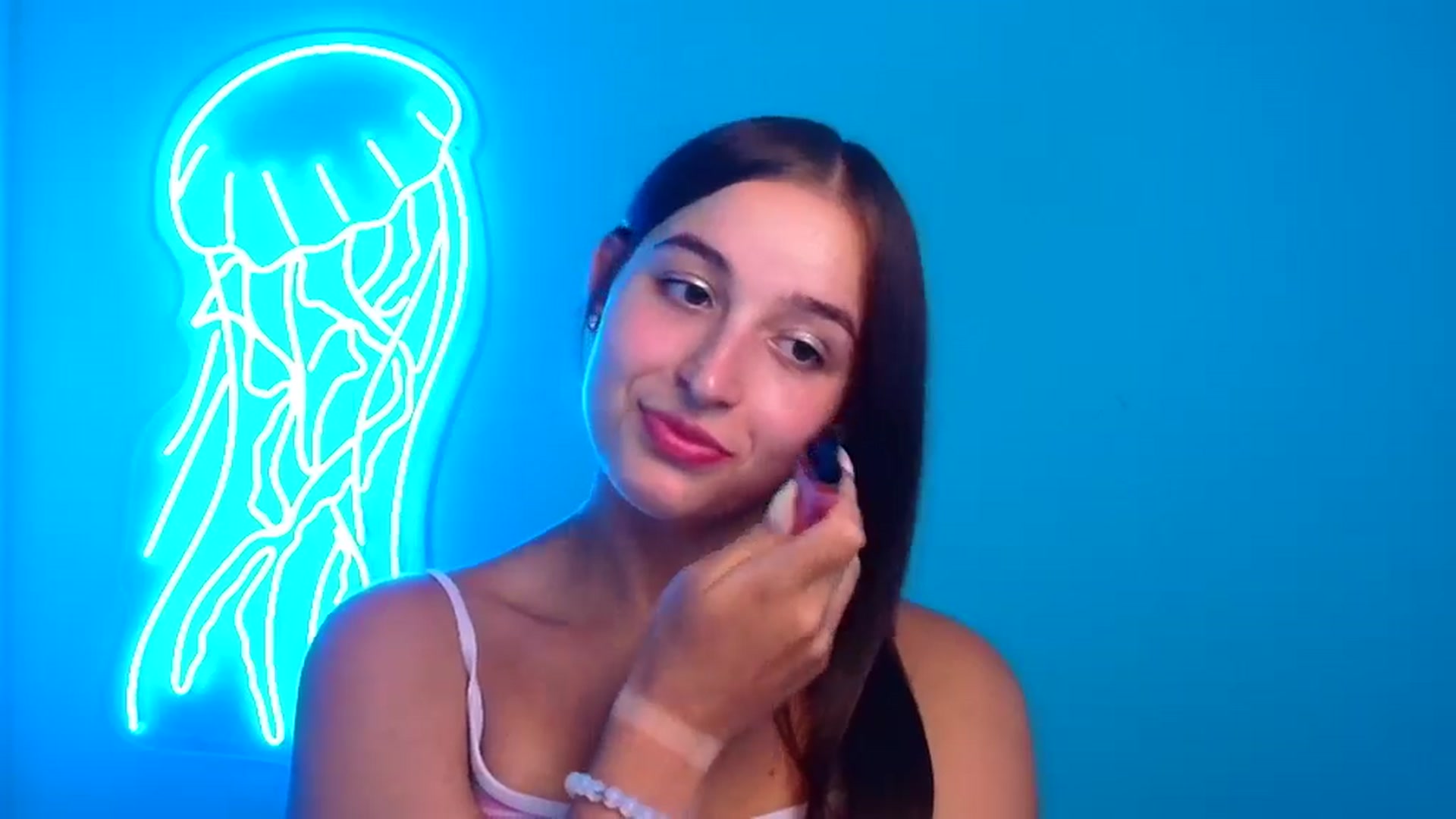 Gallery image thumbnail from Lilli_Fun's myfreecams stream on, 08/15/2024, 13:09 image 16 of 20