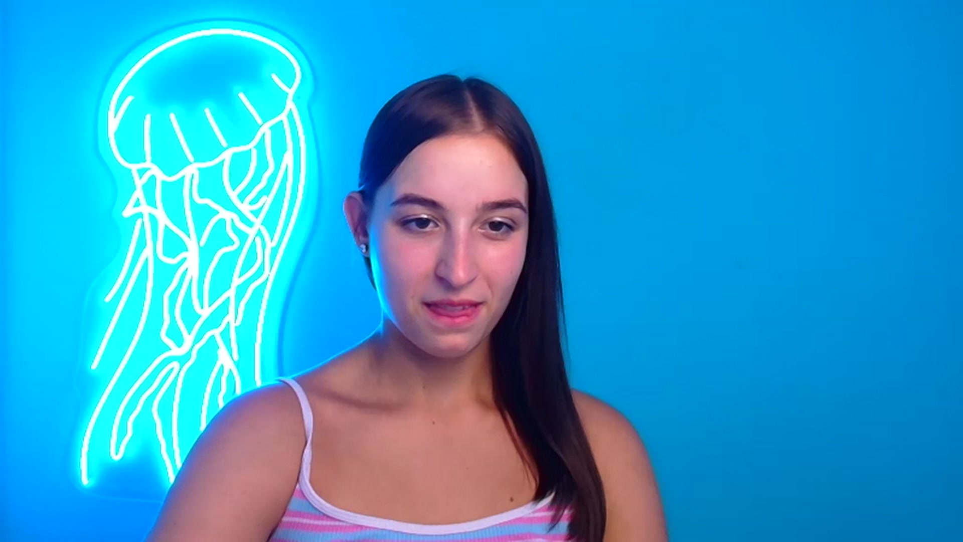Gallery image thumbnail from Lilli_Fun's myfreecams stream on, 08/15/2024, 14:07 image 16 of 20